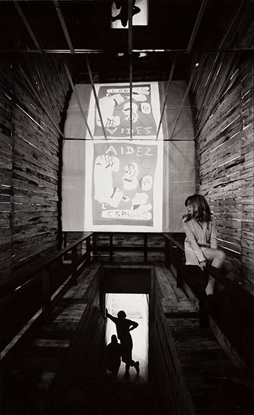 image for: Oriol Maspons - Sense títol [Exposició &quot;Miró otro&quot;, COAC, Barcelona] - 1969