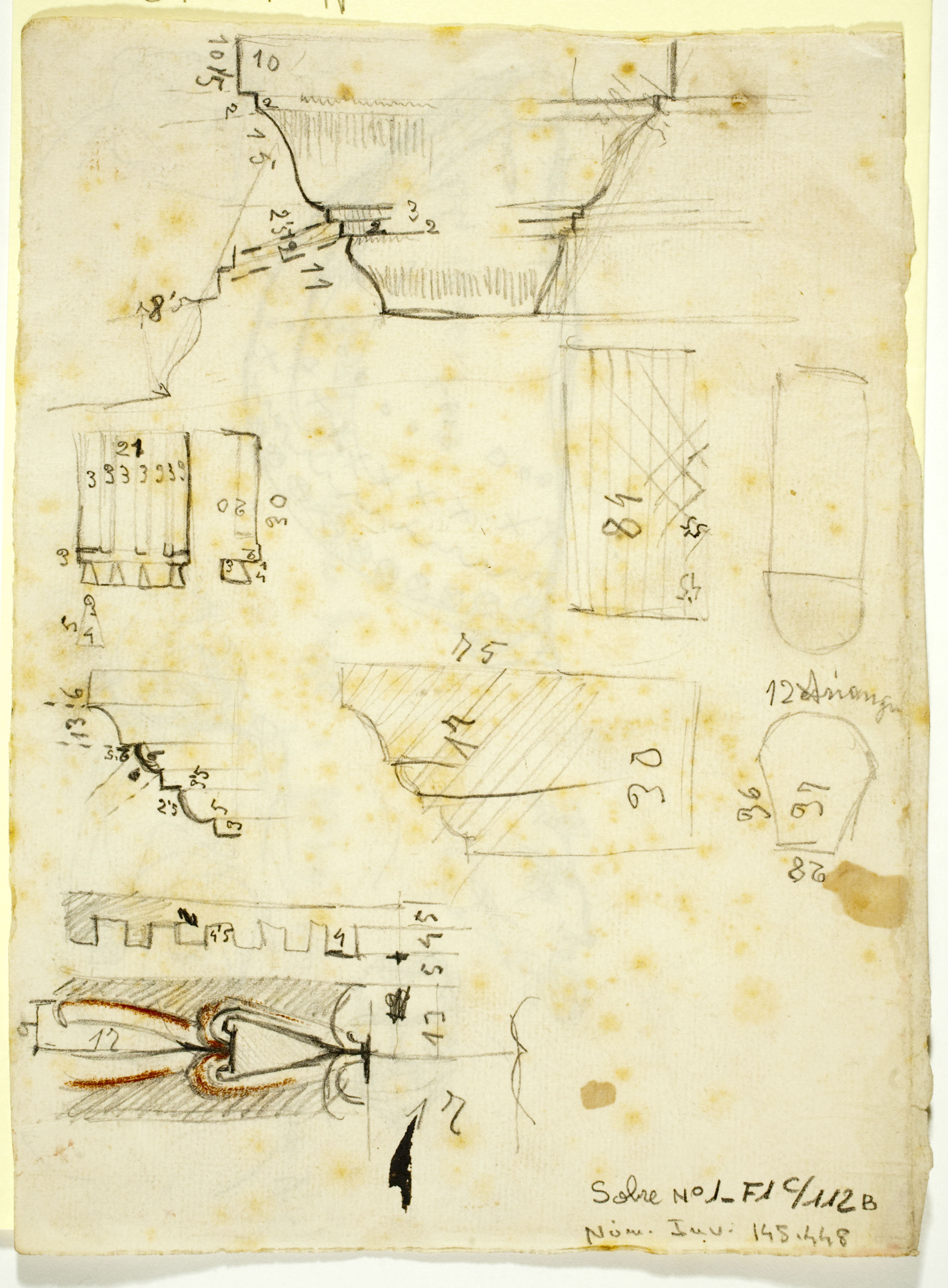 image for: Ismael Smith - Croquis de rostres maculins i inscripció manuscrita (anvers) / Motius arquitectònics (revers) - Cap a 1910-1919 [1]