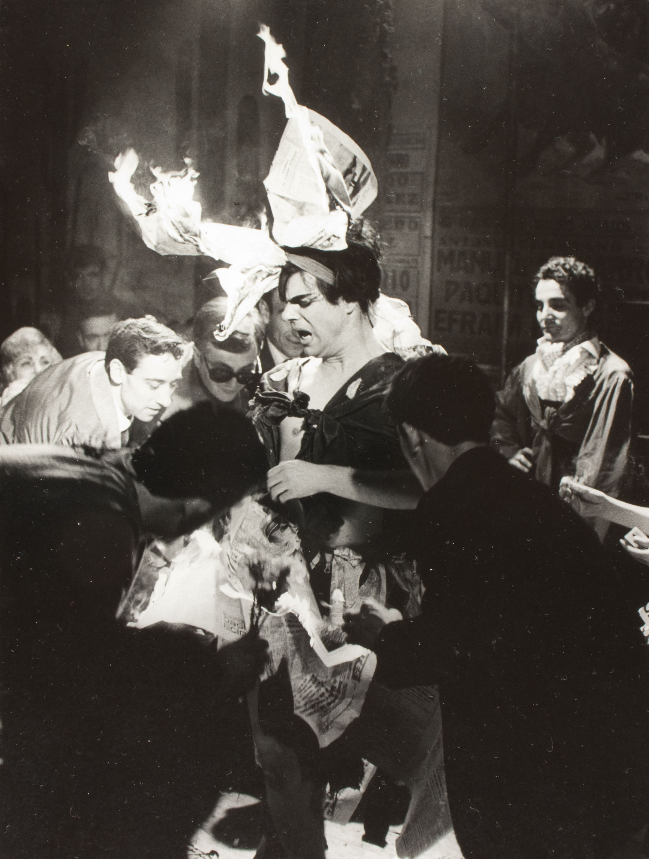 image for: Oriol Maspons - Sense títol (Bar Copacabana, foto fixa per a la pel·lícula «Lejos de los árboles») - 1965