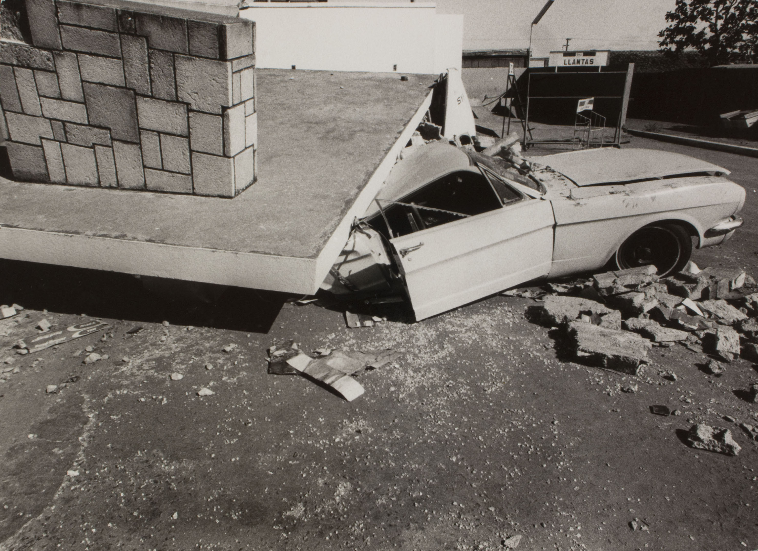 image for: Oriol Maspons - Terratrèmol de Managua (Nicaragua) - 1972