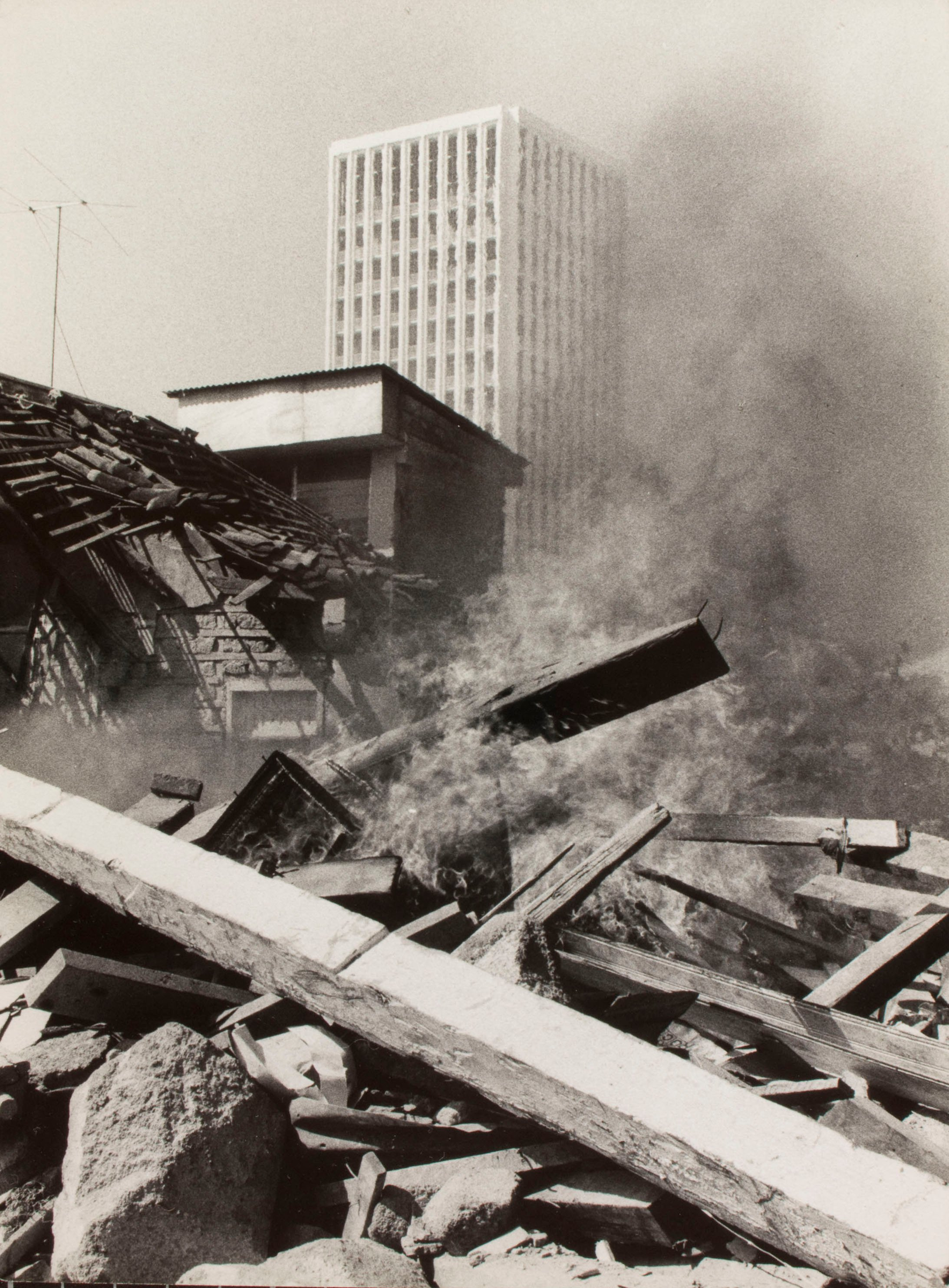 image for: Oriol Maspons - Terratrèmol de Managua (Nicaragua) - 1972