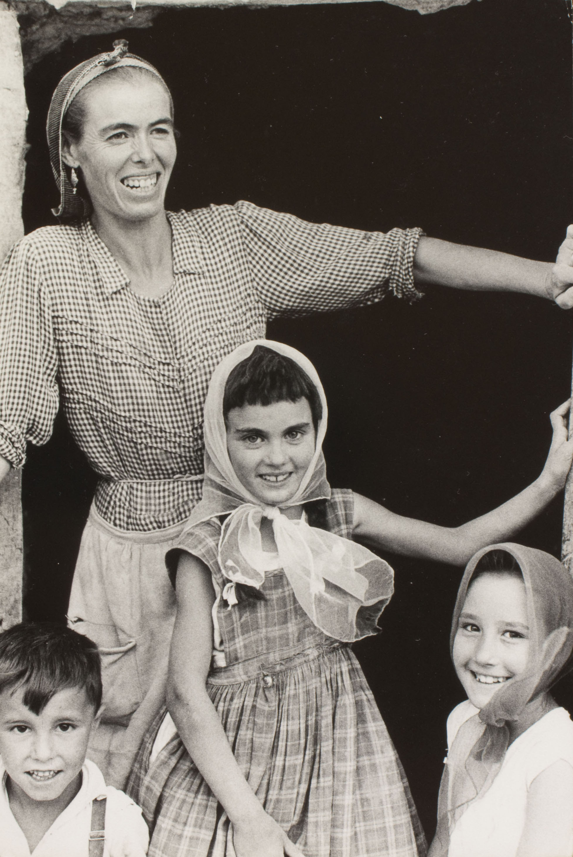 image for: Oriol Maspons - Sense títol (Fotografia per al llibre «Caminando por Las Hurdes», d&#039;Antonio Ferres i Armando López Salinas) - 1960
