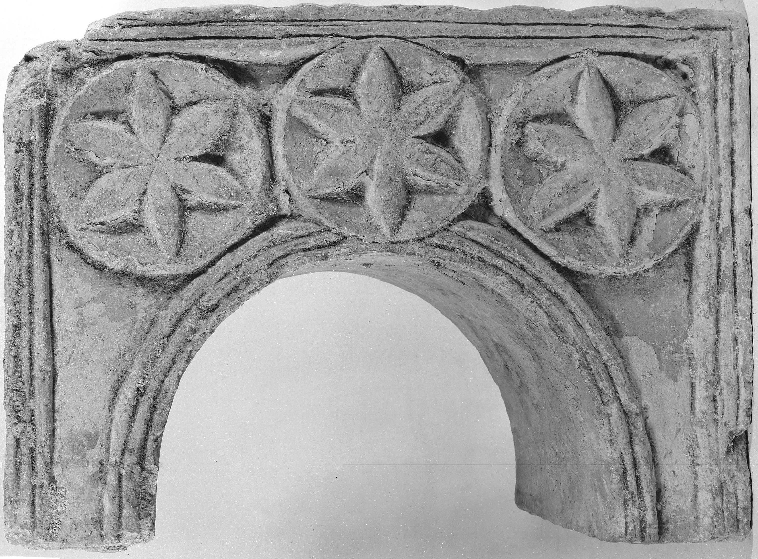 image for: Anònim - Arc de finestral de Vic - Segle XIII