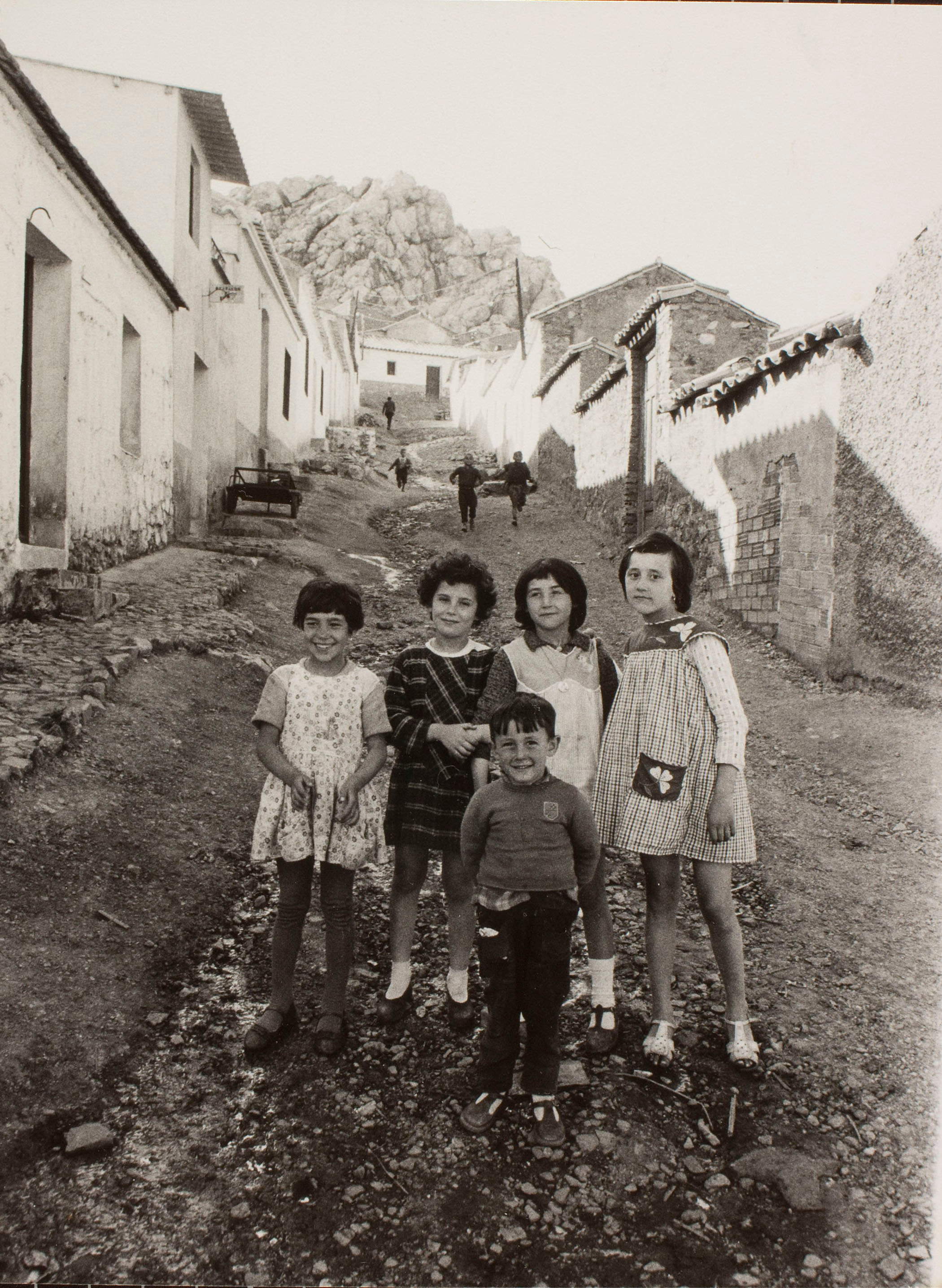 image for: Oriol Maspons - Sense títol (Puertollano, la Manxa. Fotografia per al llibre «Tierra de Olivos», d&#039;Antonio Ferres) - 1961