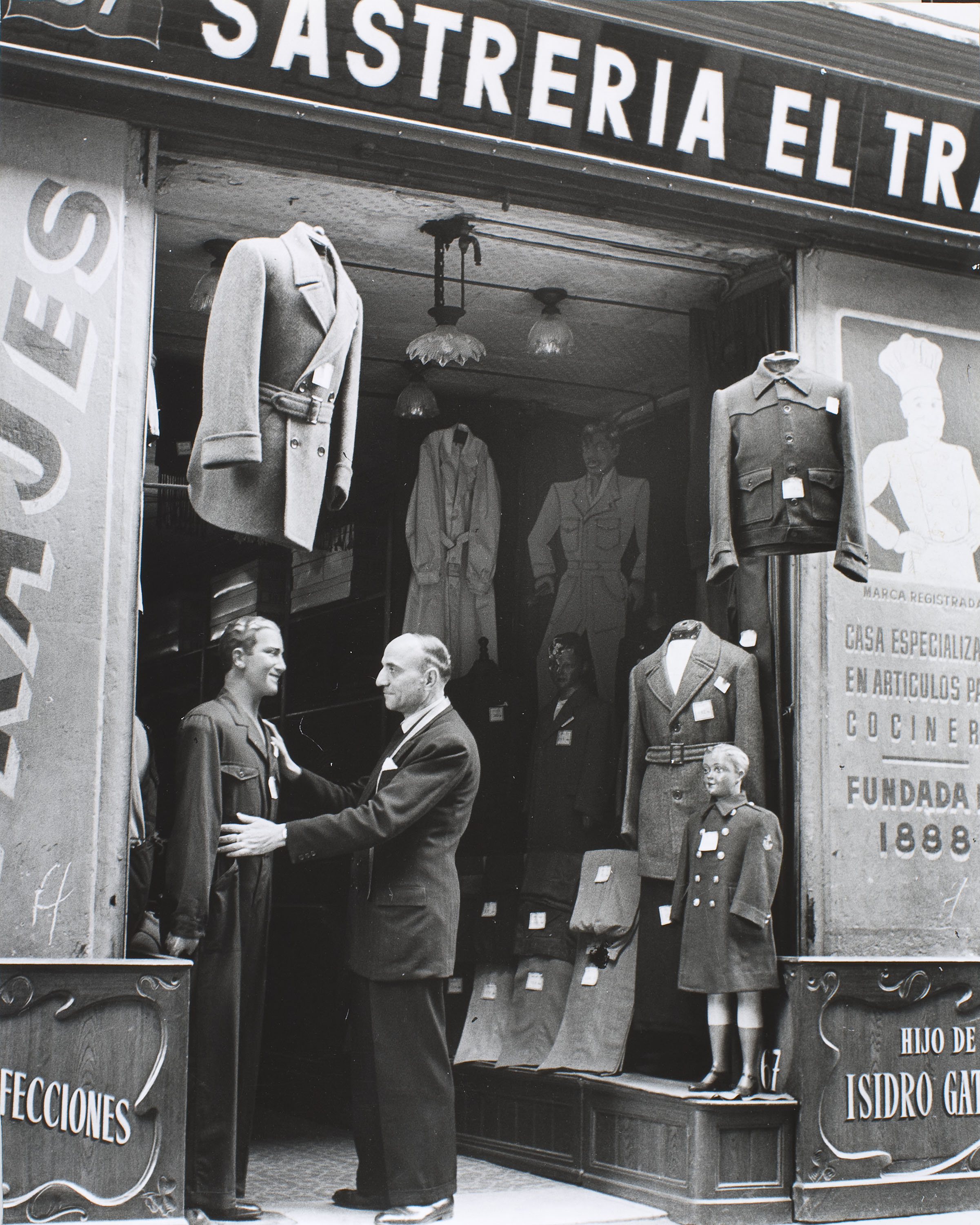 image for: Francesc Català-Roca - Sastreria del carrer Hospital de Barcelona - 1950