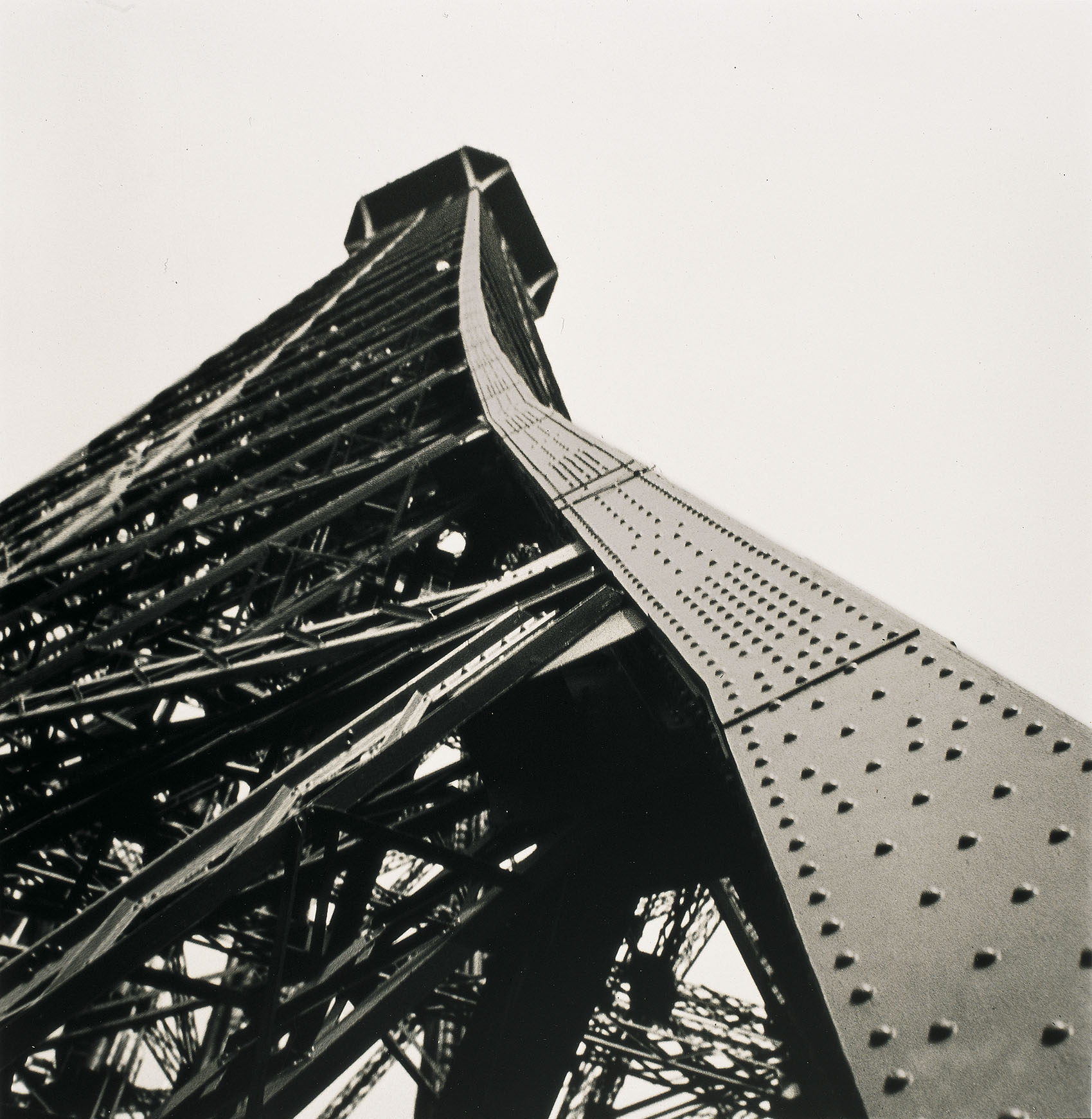 image for: Joaquim Gomis - Torre Eiffel - París, 1947