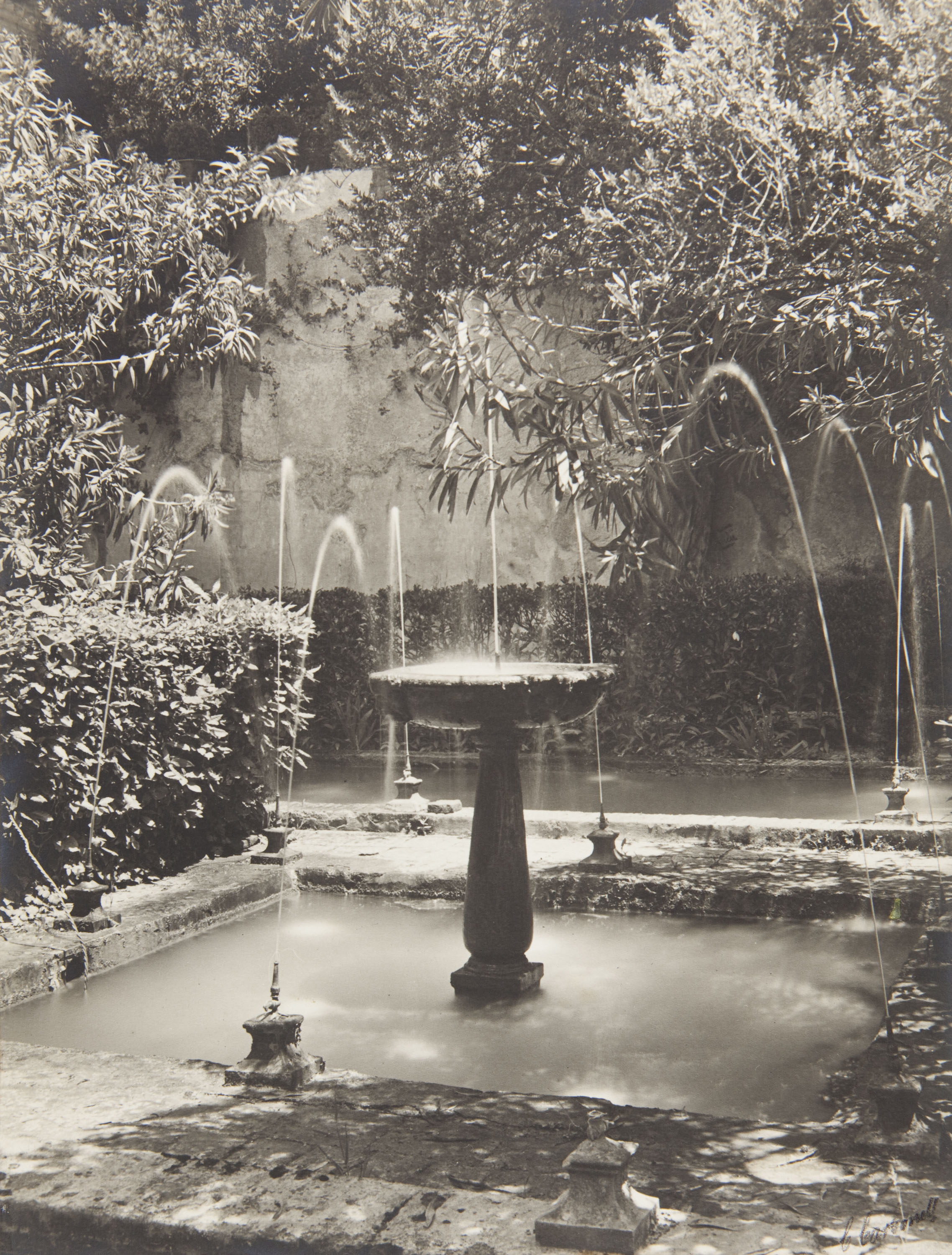 image for: Claudi Carbonell - Sense títol [Generalife. Patio del Ciprés de la Sultana] - No datat