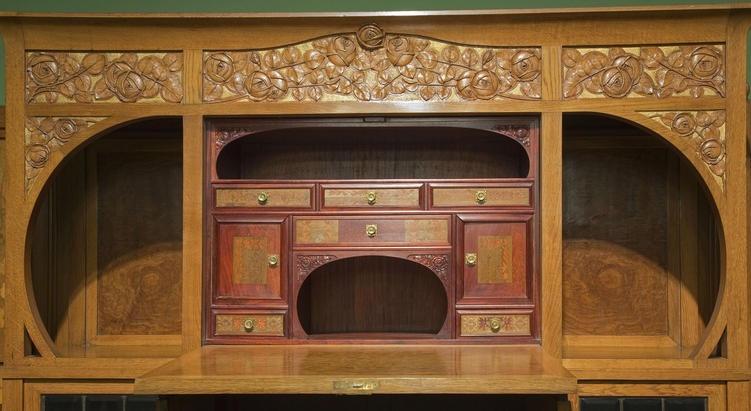 image for: Gaspar Homar - Armari amb plafó de marqueteria - Cap a 1905 [3]