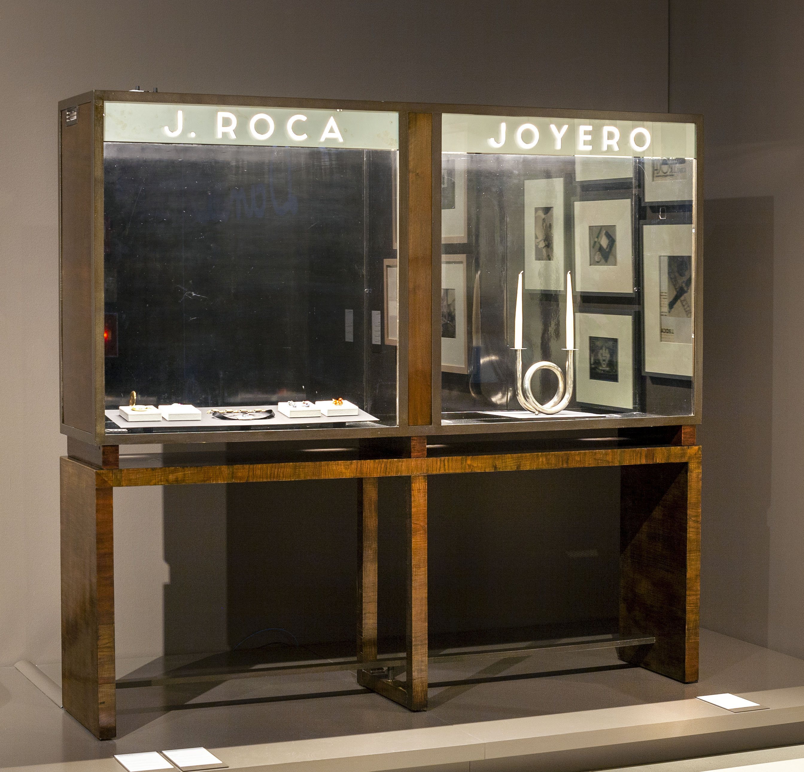 image for: Josep Lluís Sert - Vitrina d&#039;aparador exterior - 1934