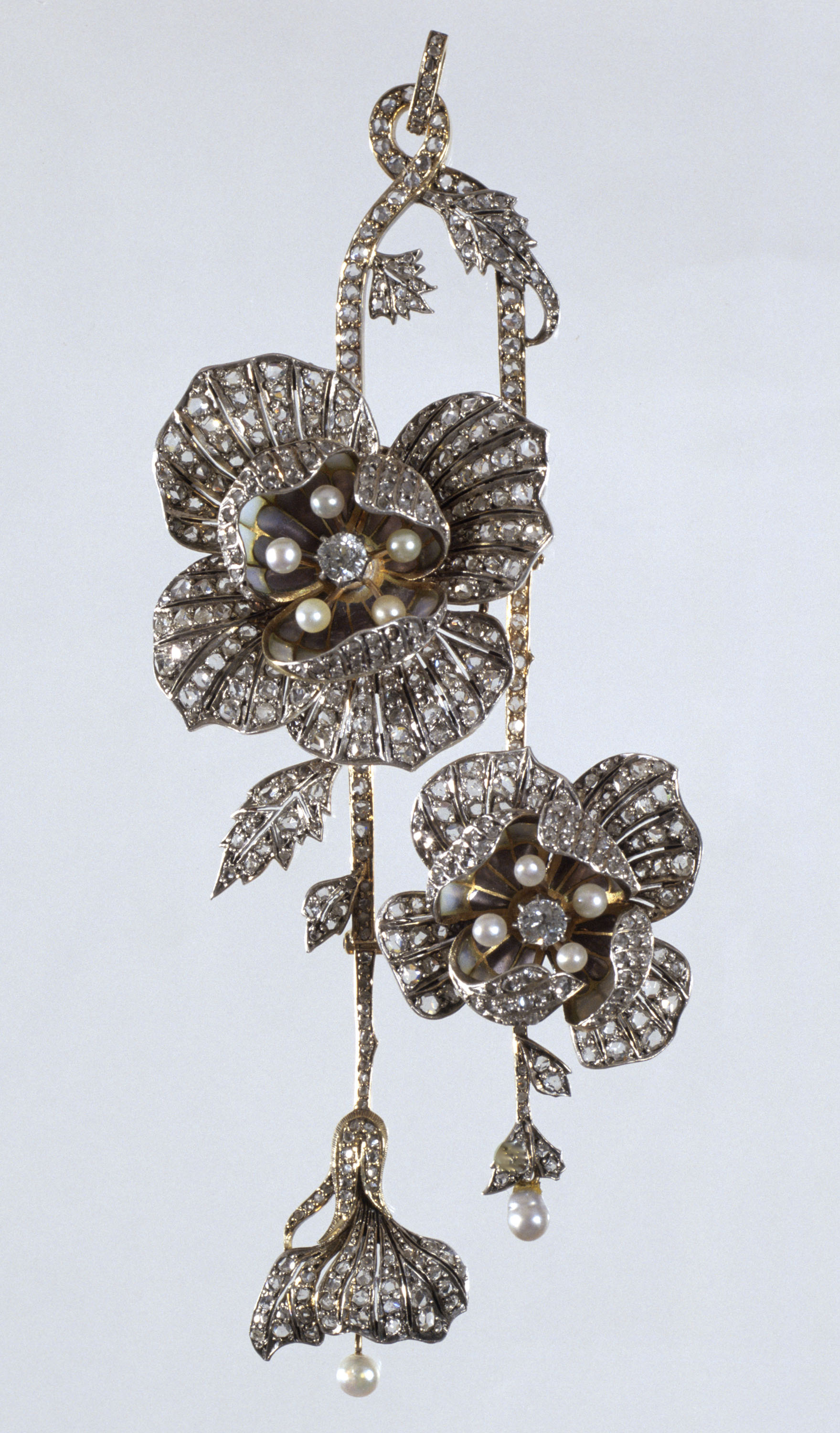 image for: Lluís Masriera - Penjoll amb flors - Barcelona, cap a 1904