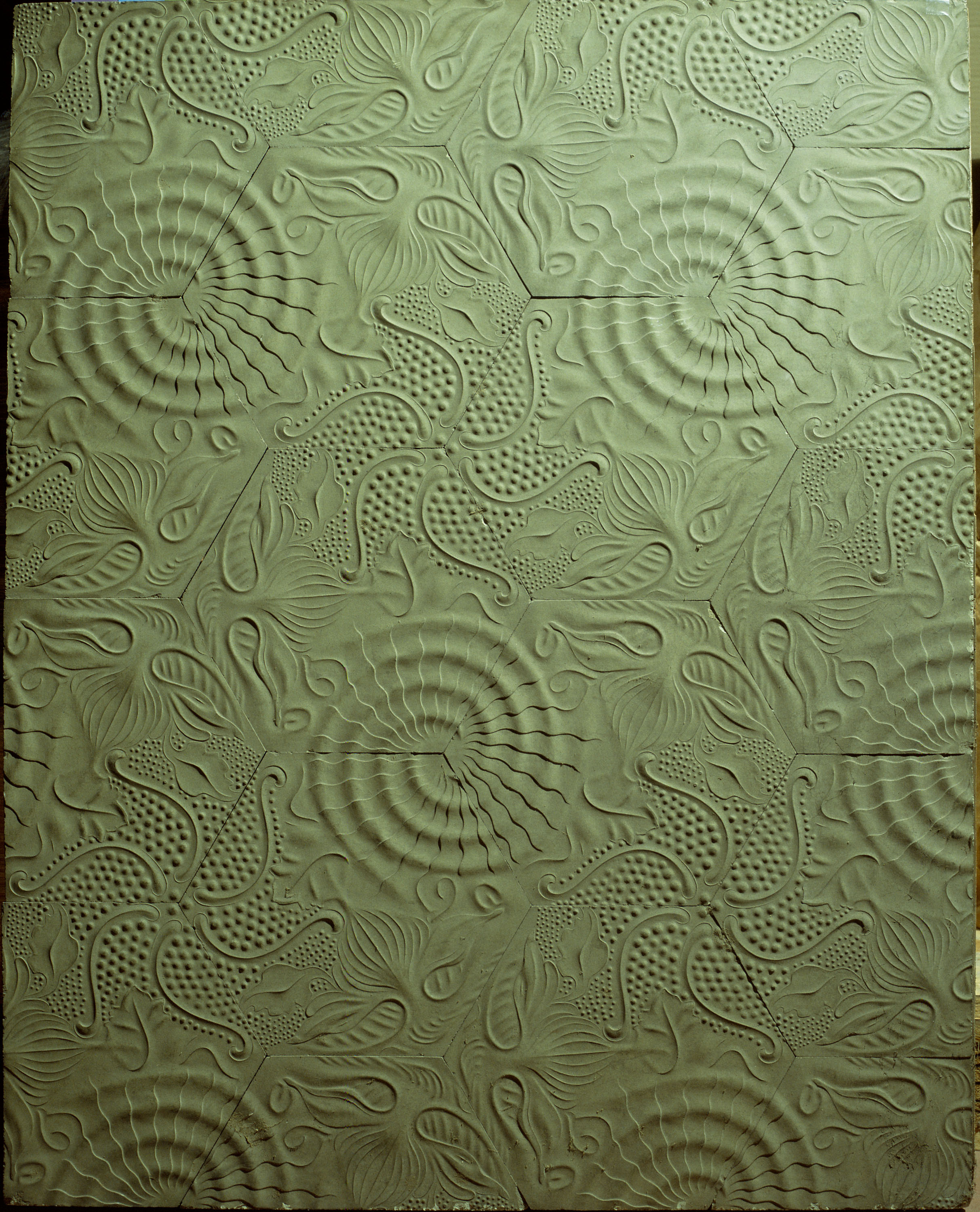 image for: Antoni Gaudí - Paviment per a la casa Milà: pop, cargol i estrella de mar (18 rajoles) - Cap a 1904-1906