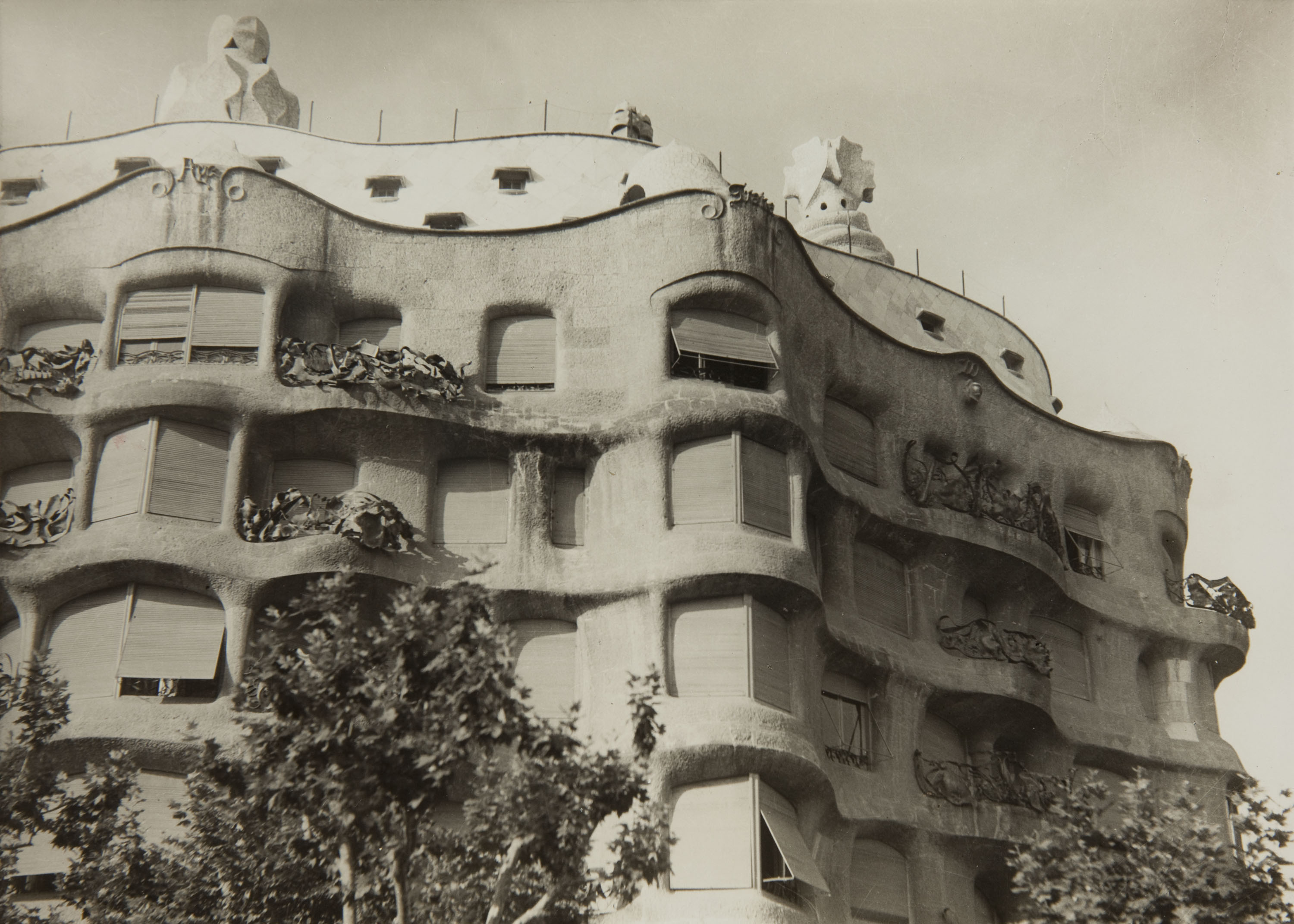 image for: Pere Català Pic - Casa Milà o La Pedrera (Barcelona) - Cap a 1933