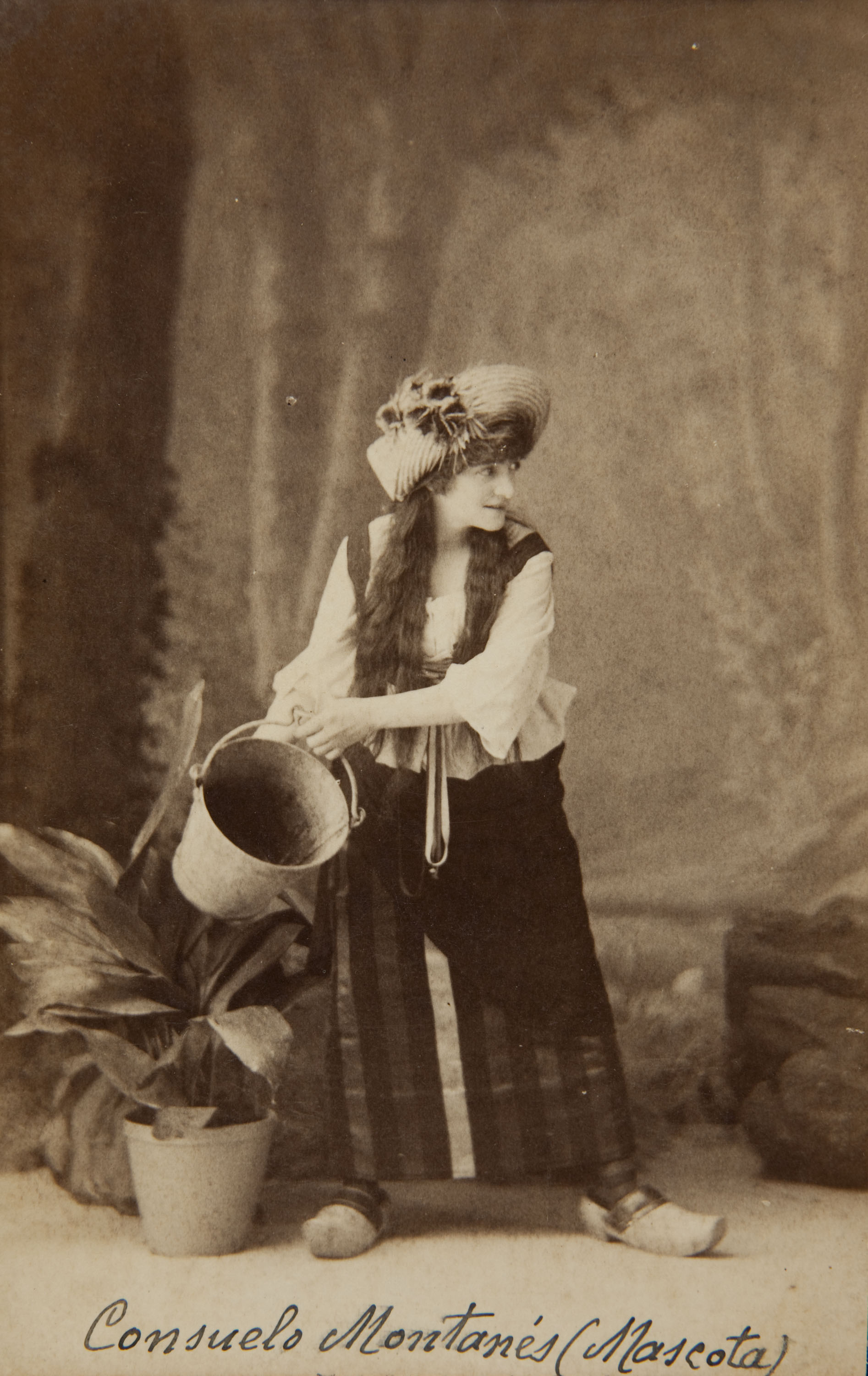 image for: Antoni Esplugas Puig - Retrat de Consuelo Montañés a «La Mascota» - Cap a 1886