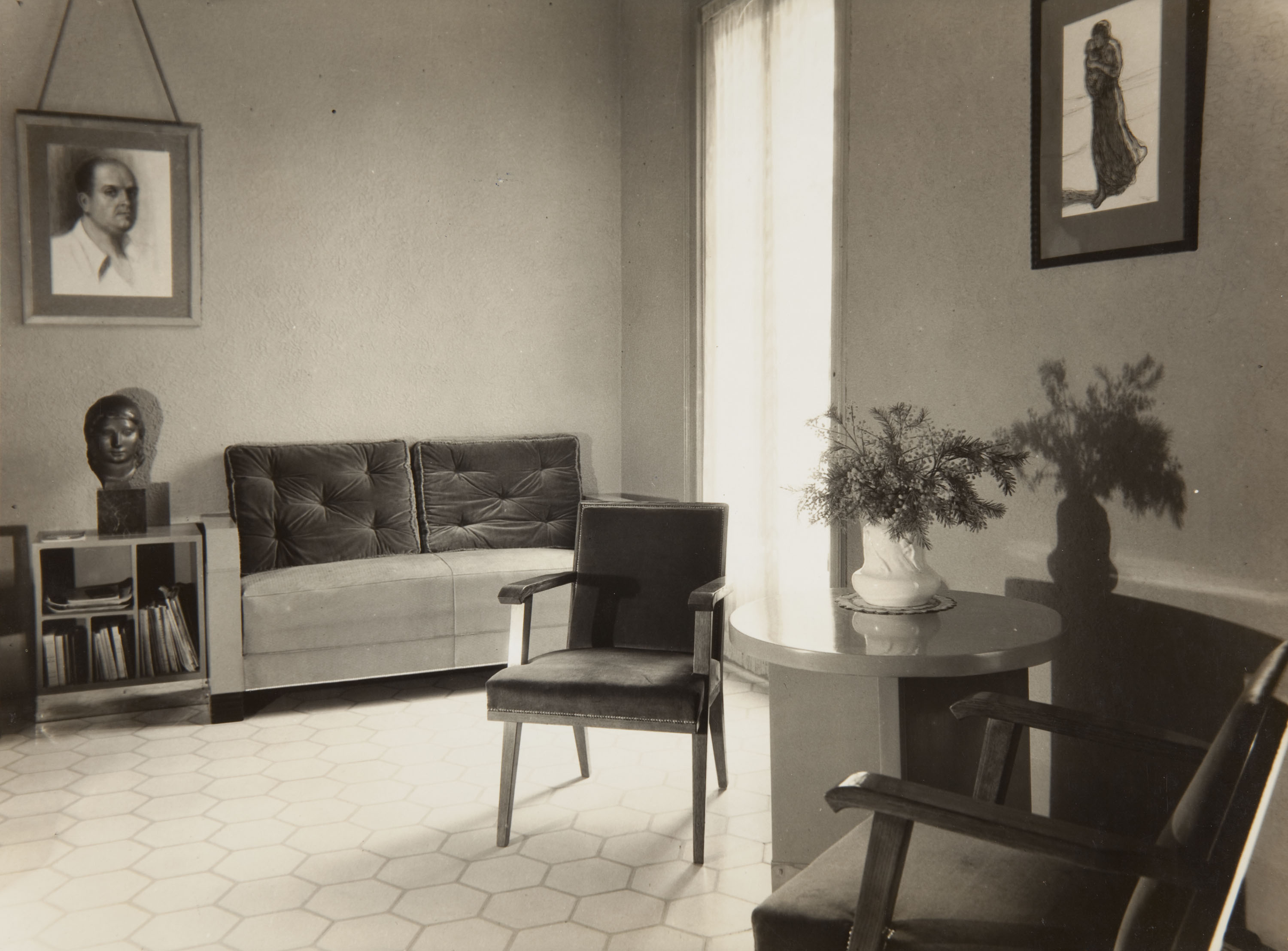 image for: Josep Sala Campàs - Un ángulo de la sala de espera del Dr. Monroset - No datat