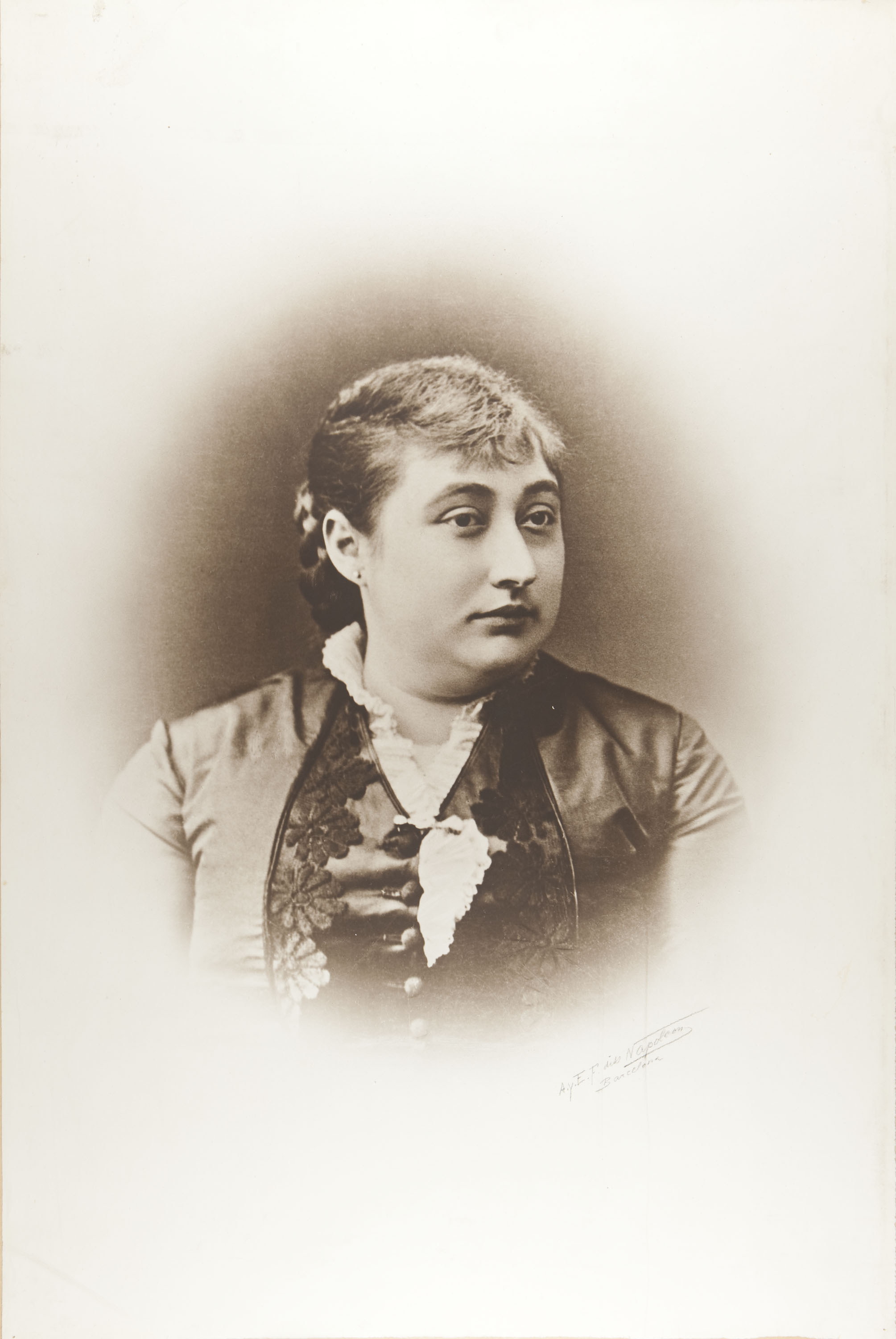 image for: Napoleón. Establecimiento de daguerrotipo y fotografía. Barcelona - Retrat de la mare de Carles Casades de Còdol - Cap a 1890