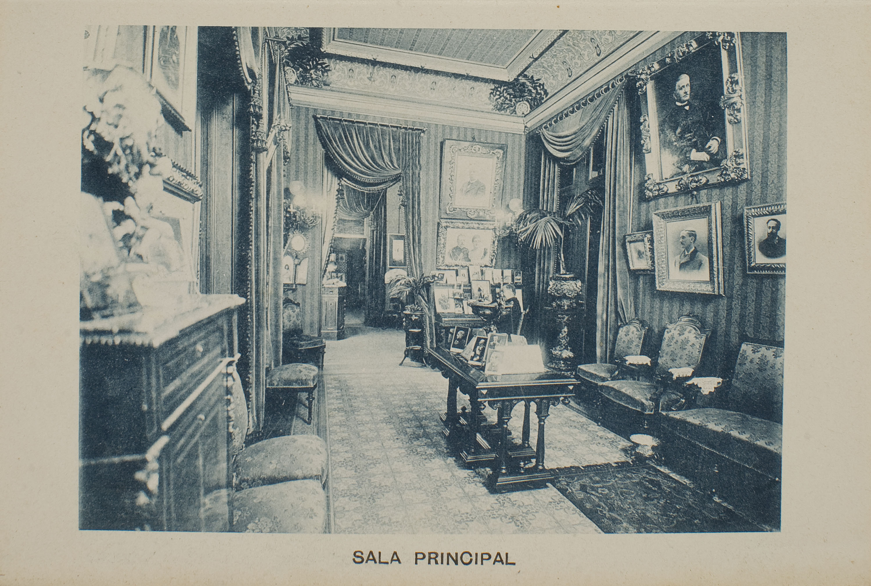 image for: Napoleón. Establecimiento de daguerrotipo y fotografía. Barcelona - Estudi Fotogràfic Napoleón. Sala principal - 1895