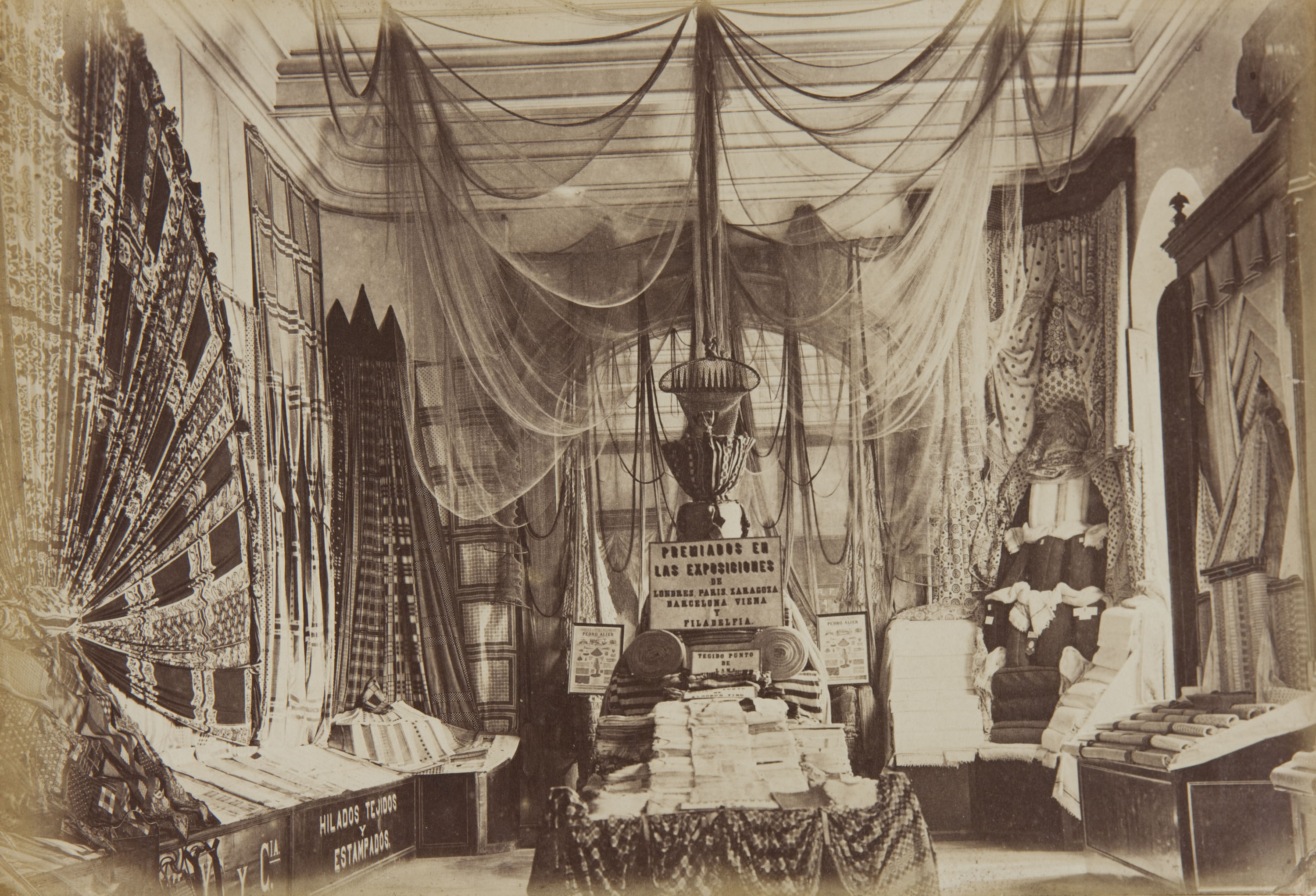 image for: Joan Martí  - Piso principal[,] parte Oeste, Sala nº 9 [de la Universitat de Barcelona] - 1877