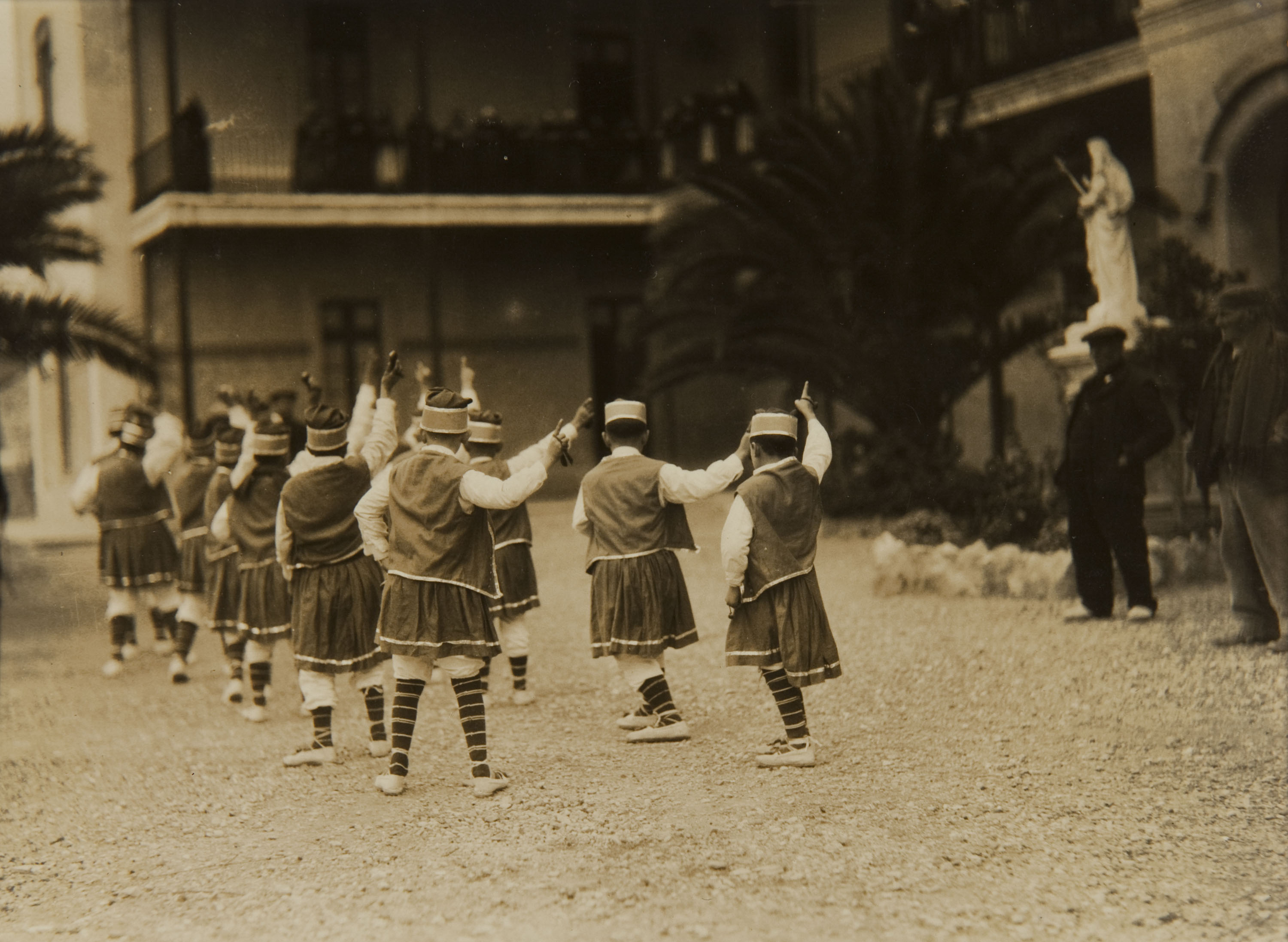 image for: Pere Català Pic - Ball de la Primera. Dansa de gràcia infantil - 1931