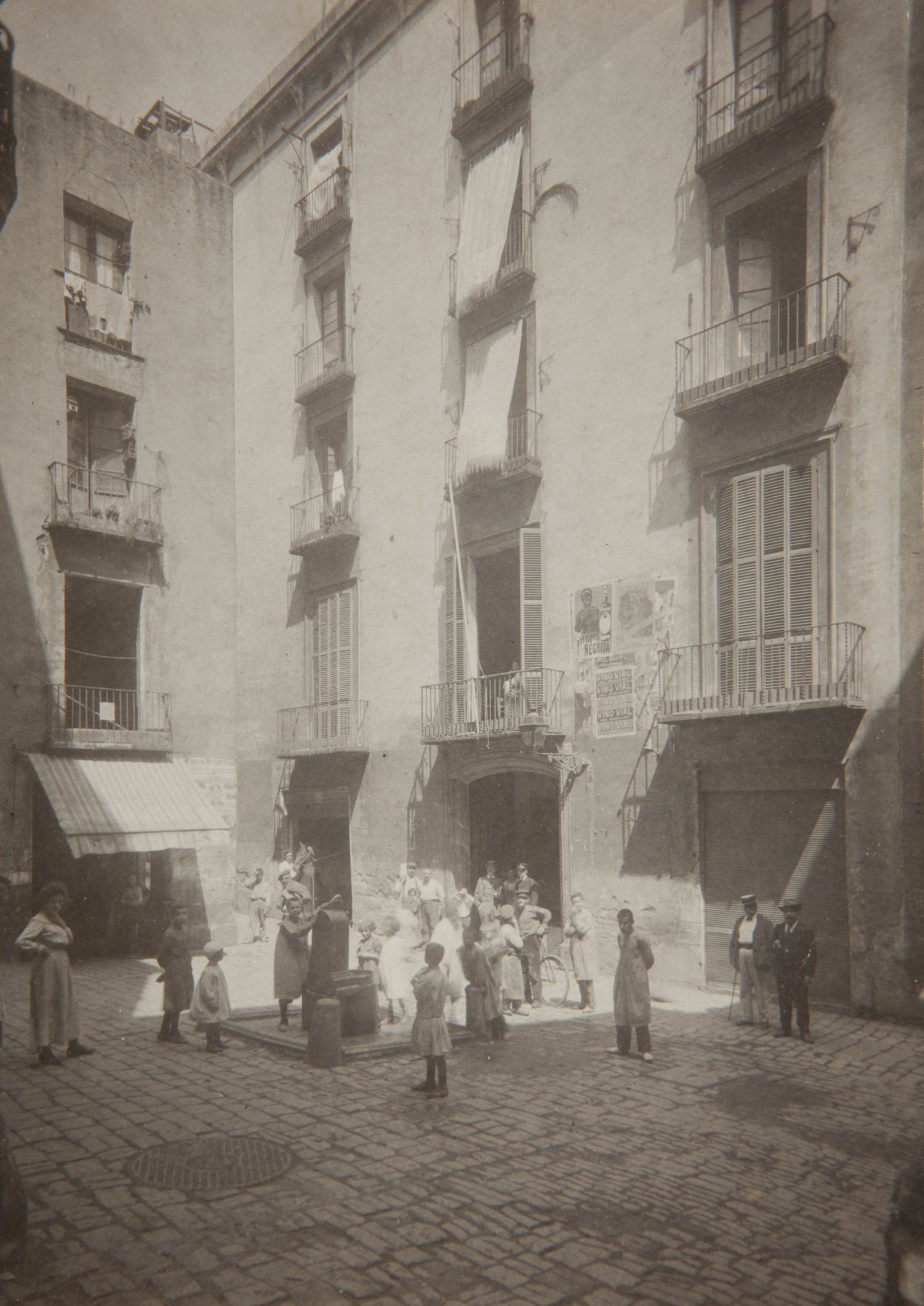 image for: Adolf Mas  - Placeta del carrer Basea - Anterior a 1911
