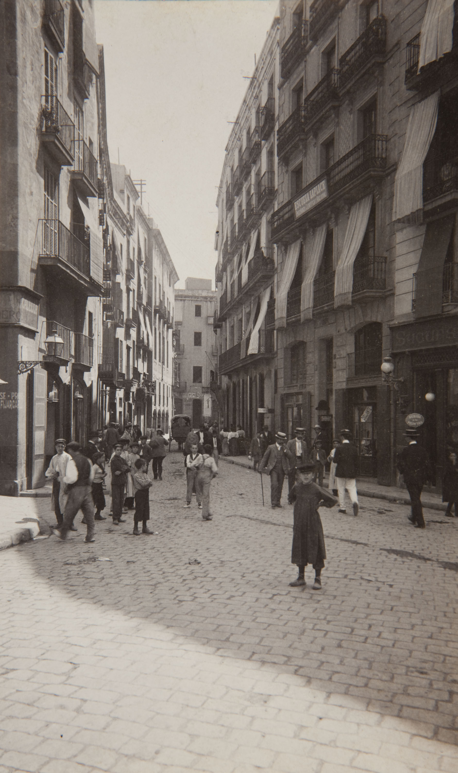 image for: Adolf Mas  - Carrer dels Arcs de Jonqueres - Anterior a 1911