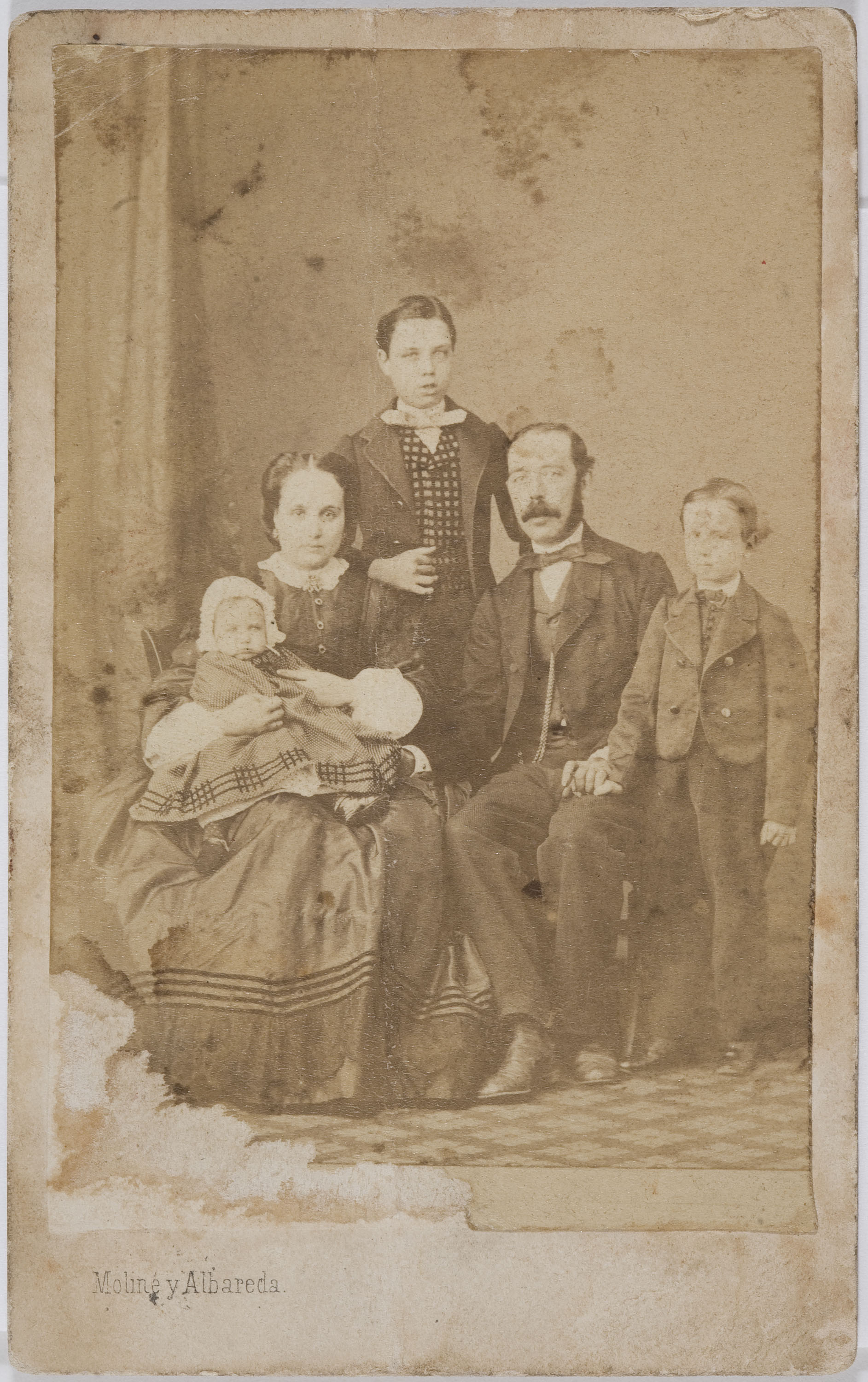 image for: Moliné y Albareda. Barcelona - Retrat familiar - Cap a 1860