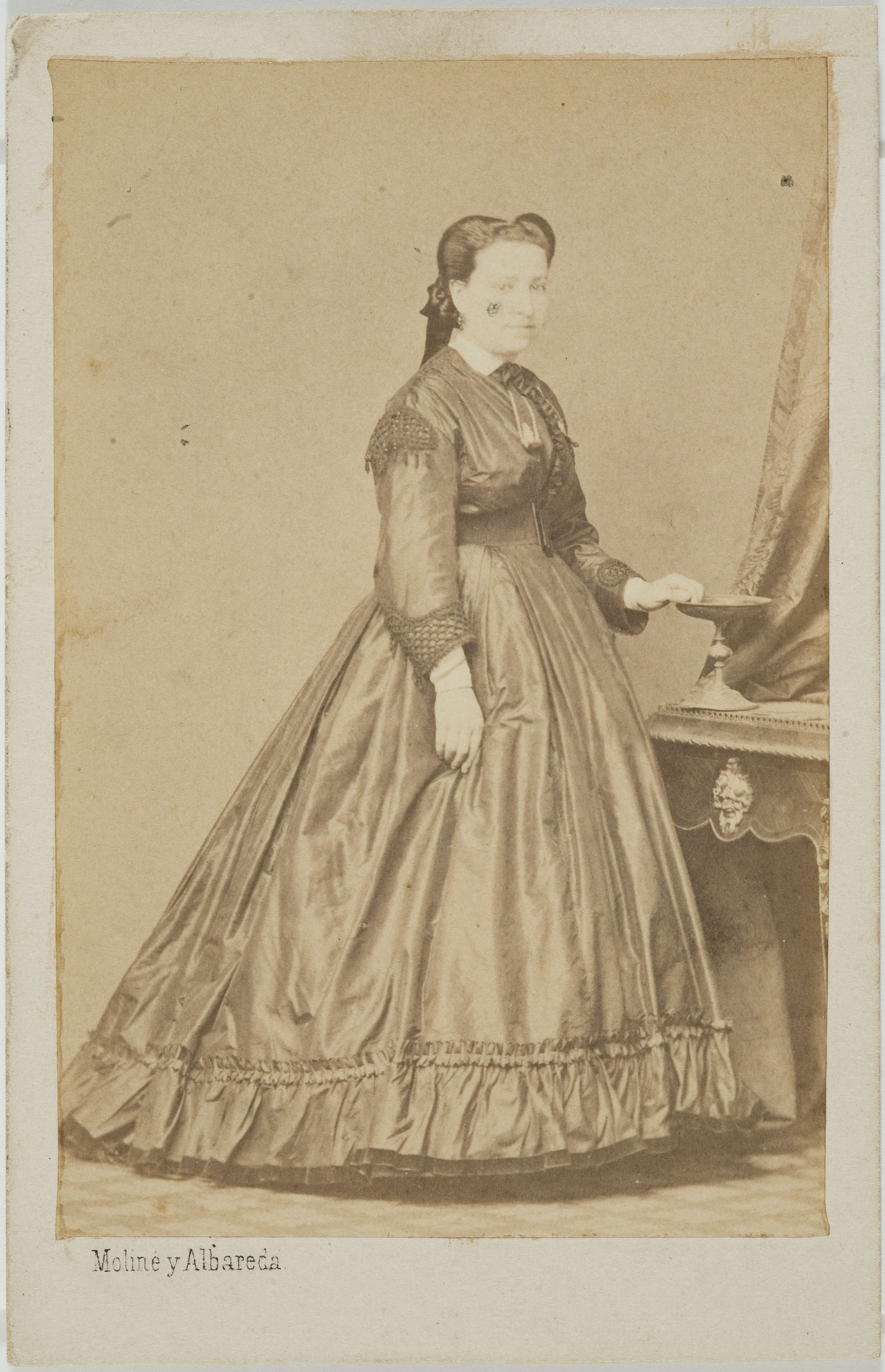 image for: Moliné y Albareda. Barcelona - Retrat de dona - Cap a 1860