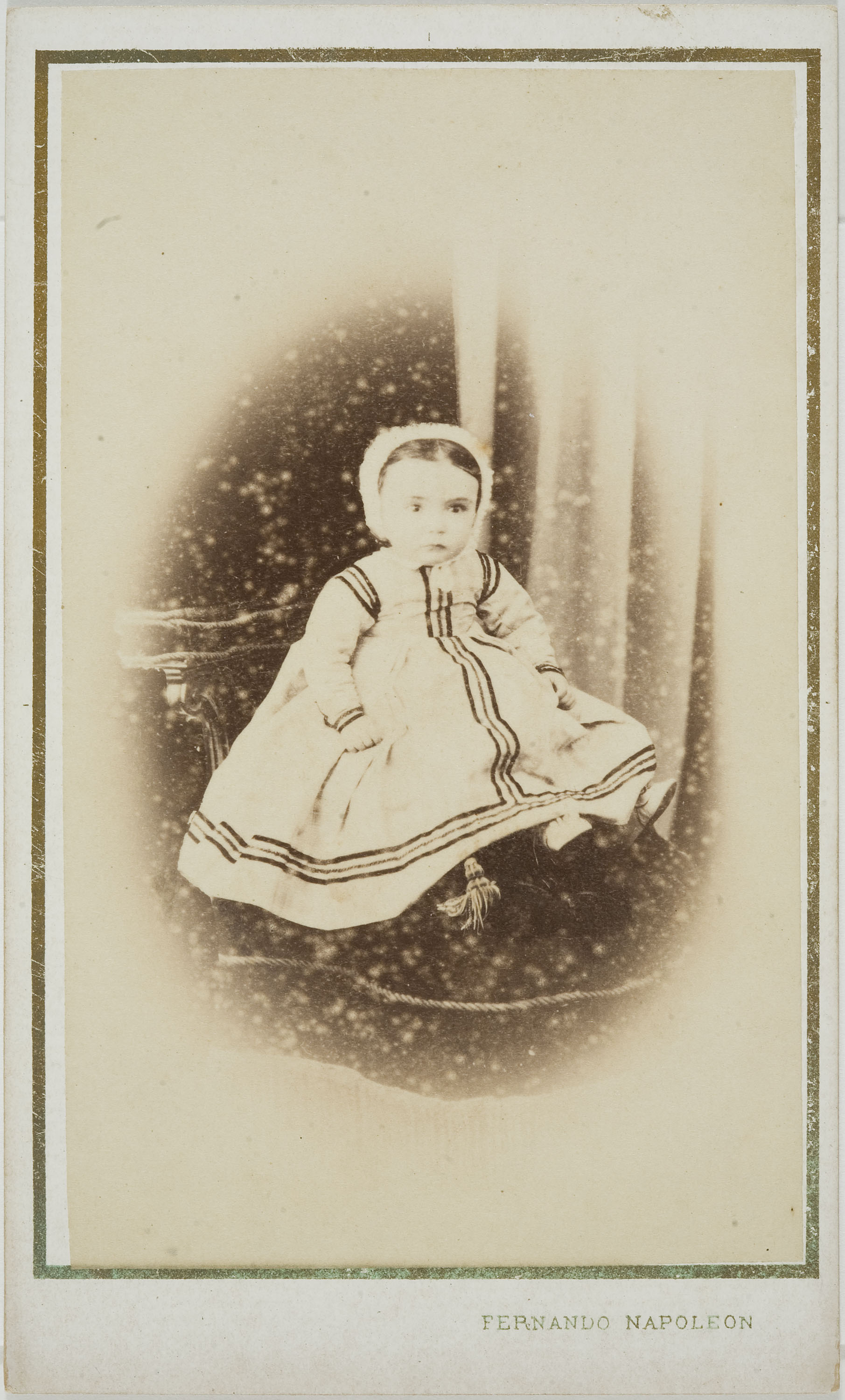 image for: Napoleón. Establecimiento de daguerrotipo y fotografía. Barcelona - Retrat de nen petit - Cap a 1860