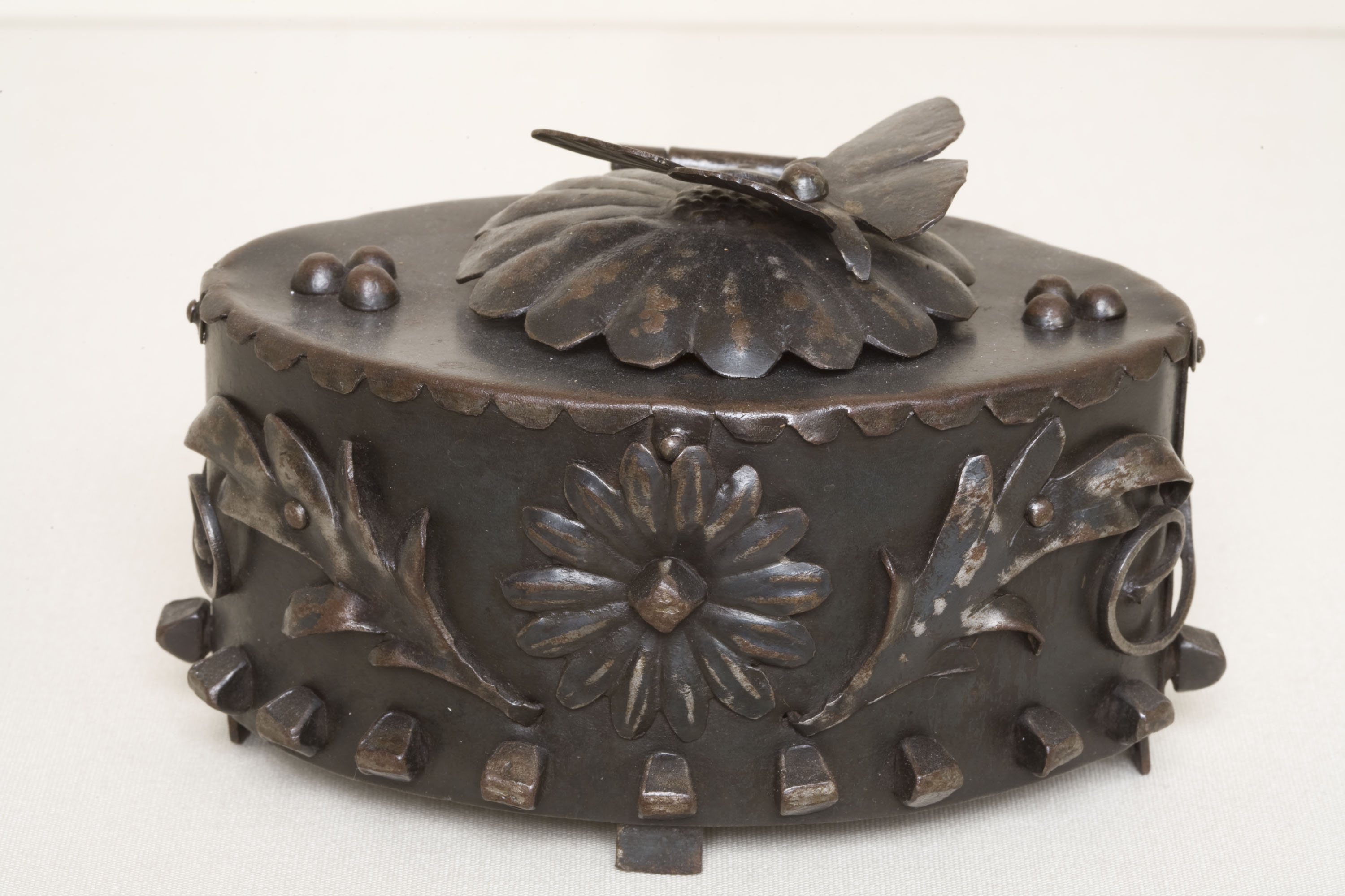 image for: Juli González - Tinter - Cap a 1892-1910