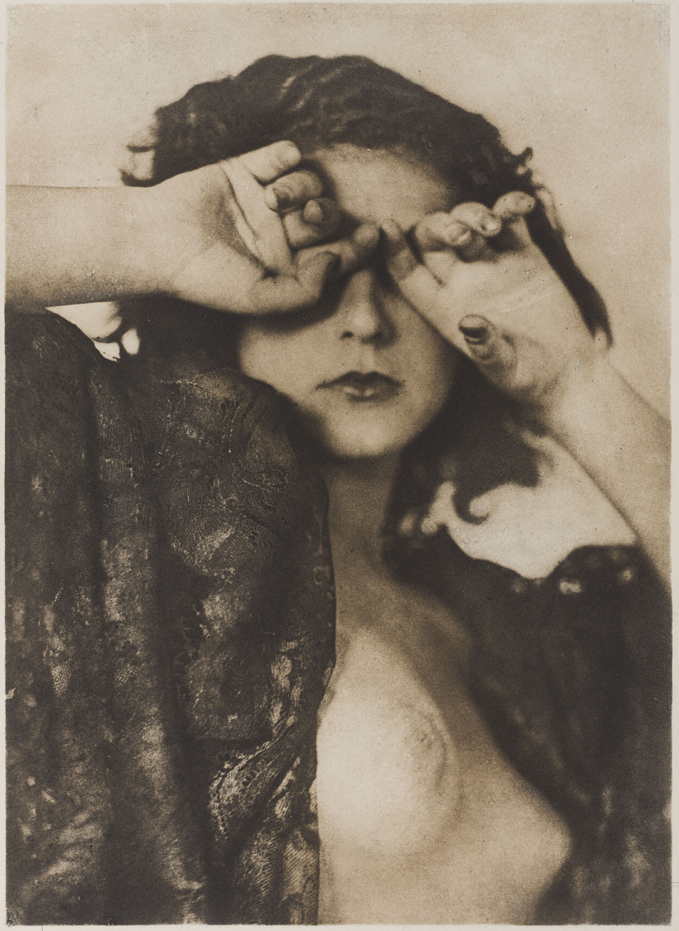 image for: Josep Maria Casals i Ariet - Bust de noia - Cap a 1935