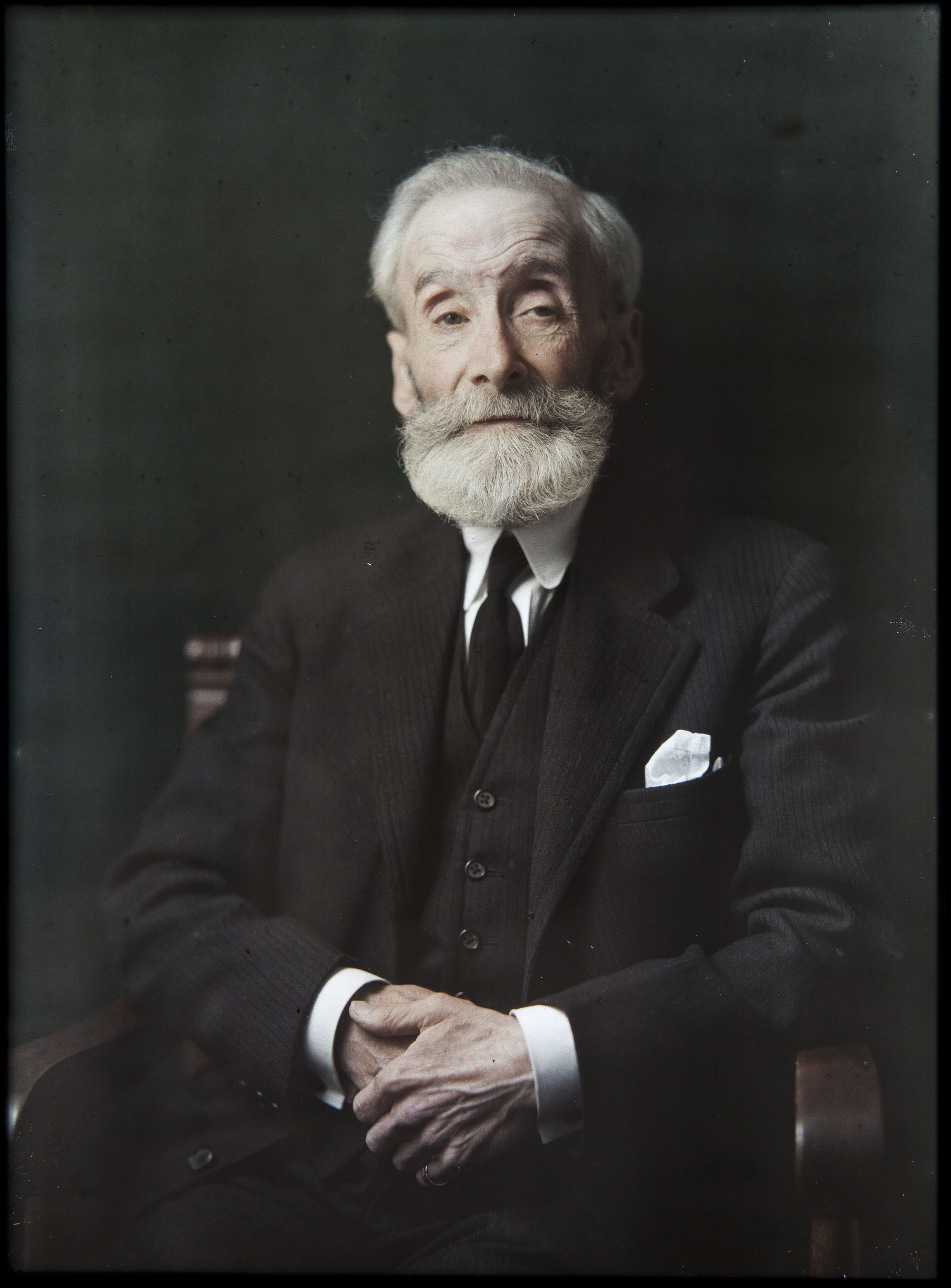 image for: Francesc Carrera Bou - Autoretrat - Cap a 1924