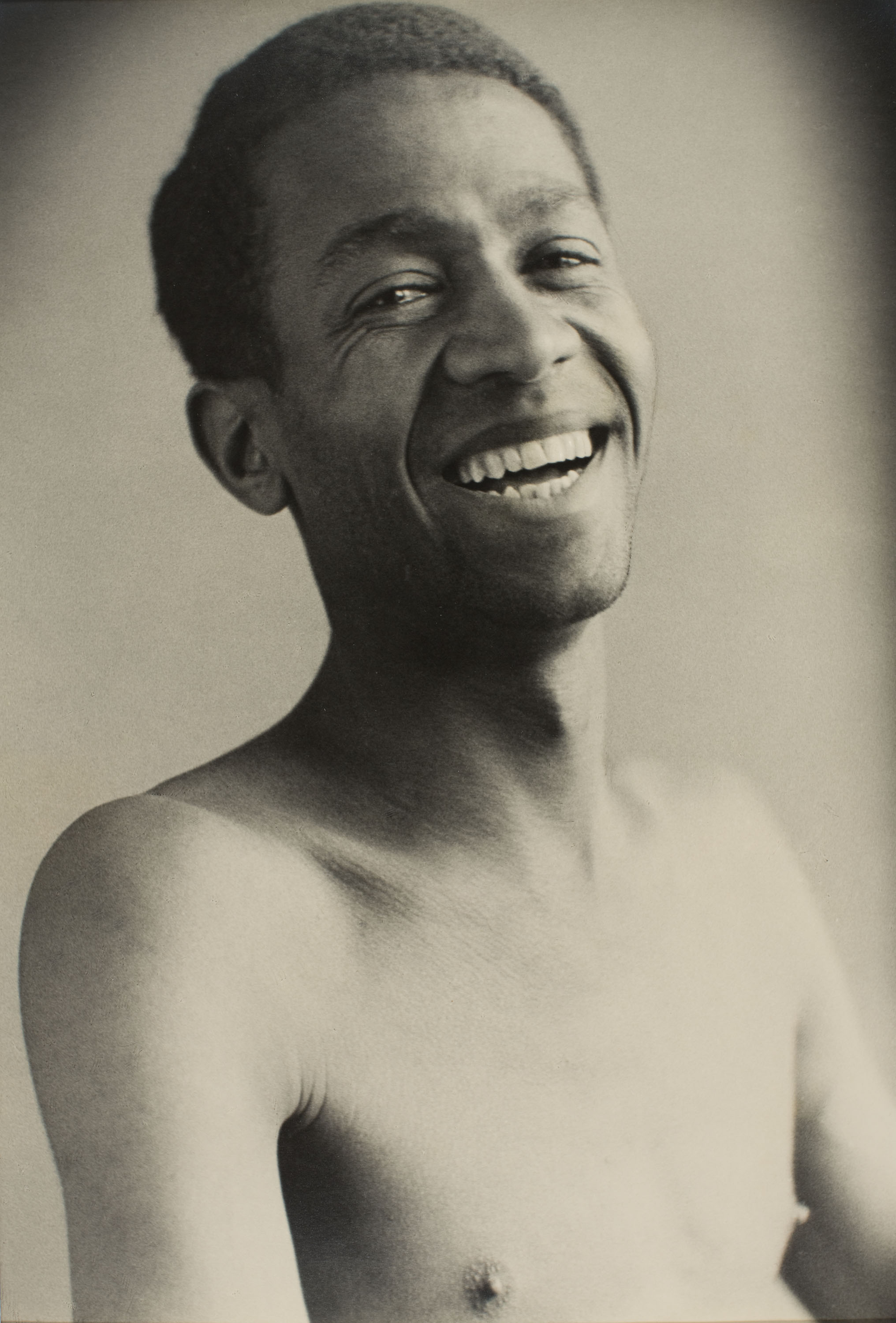 image for: Otho Lloyd - [Retrat] - Cap a 1945