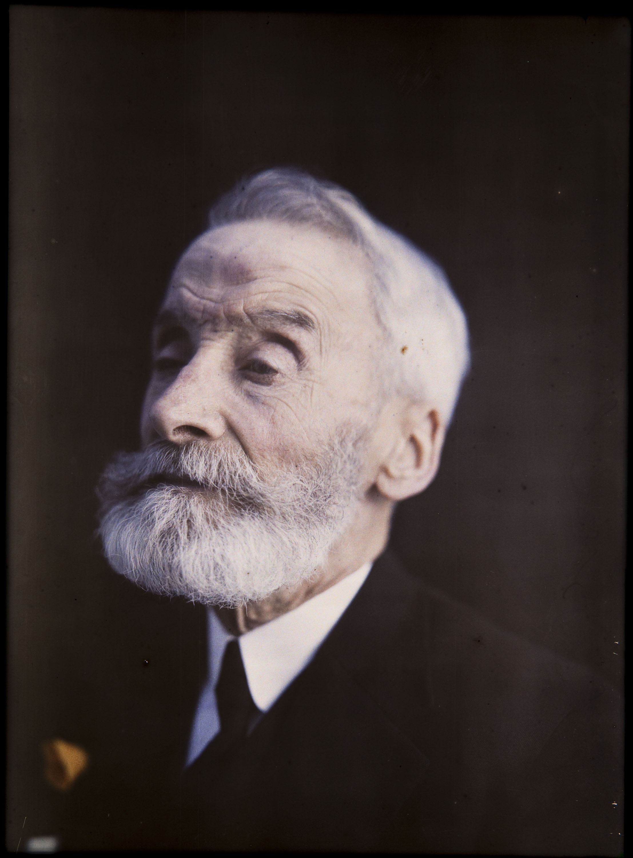 image for: Francesc Carrera Bou - Autoretrat - Cap a 1924