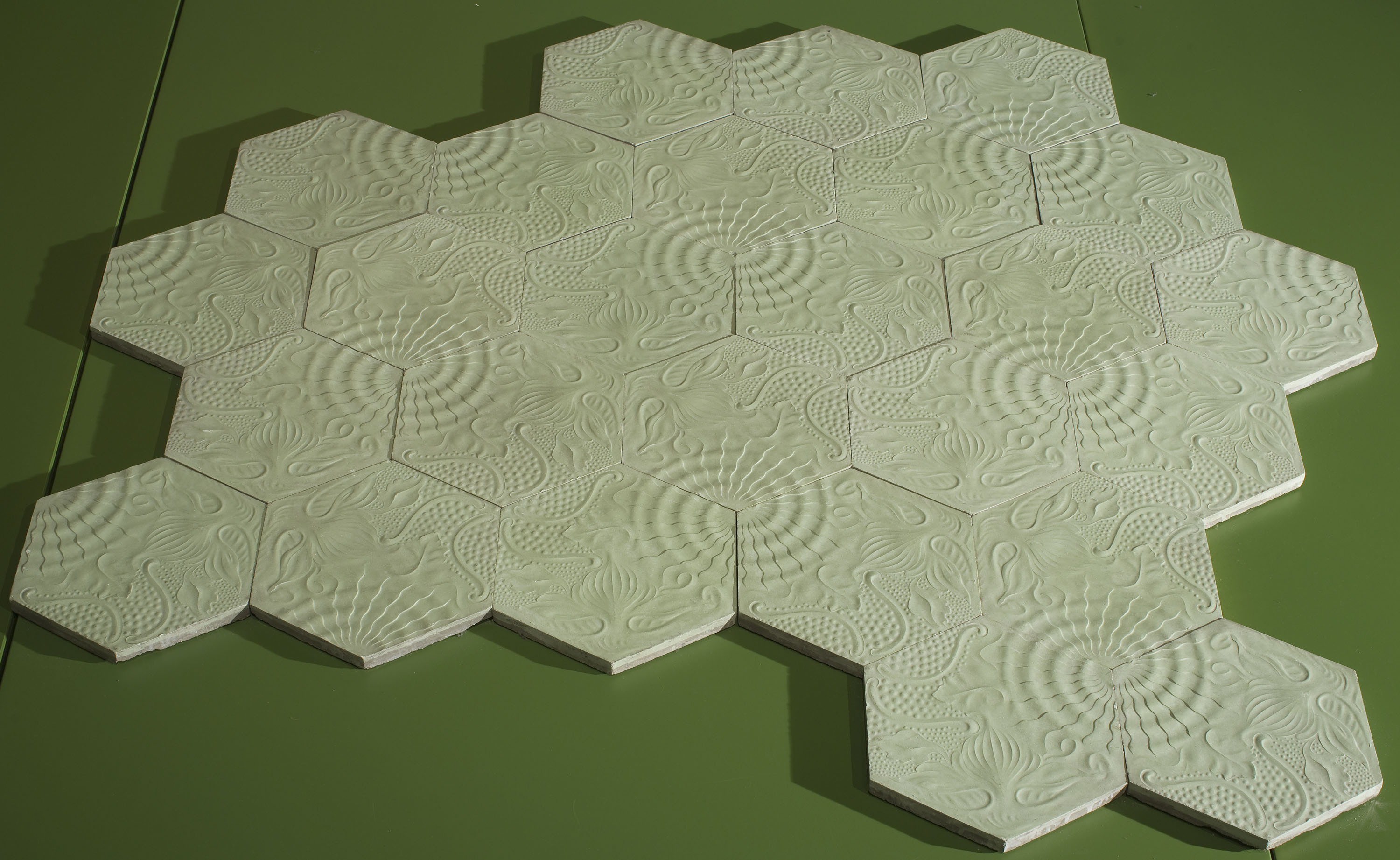 image for: Antoni Gaudí - Paviment per a la casa Milà: pop, cargol i estrella de mar - Cap a 1904-1906