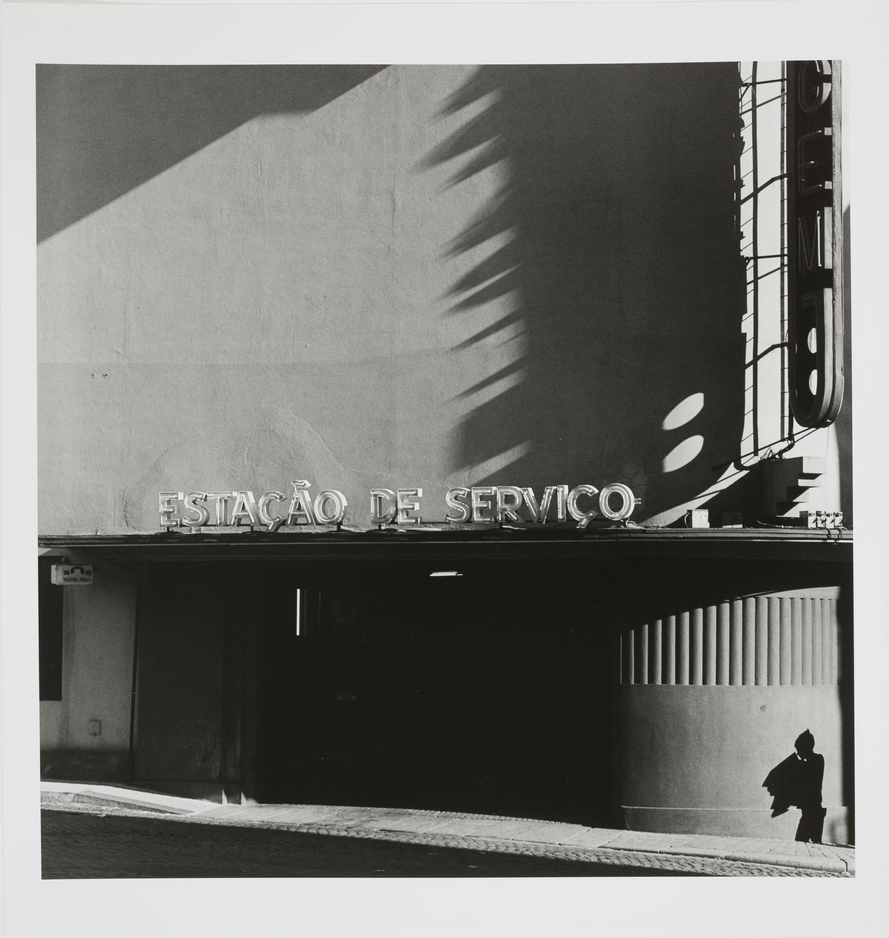 image for: Ferran Freixa - Estação de Serviço, Porto, Portugal - 1984
