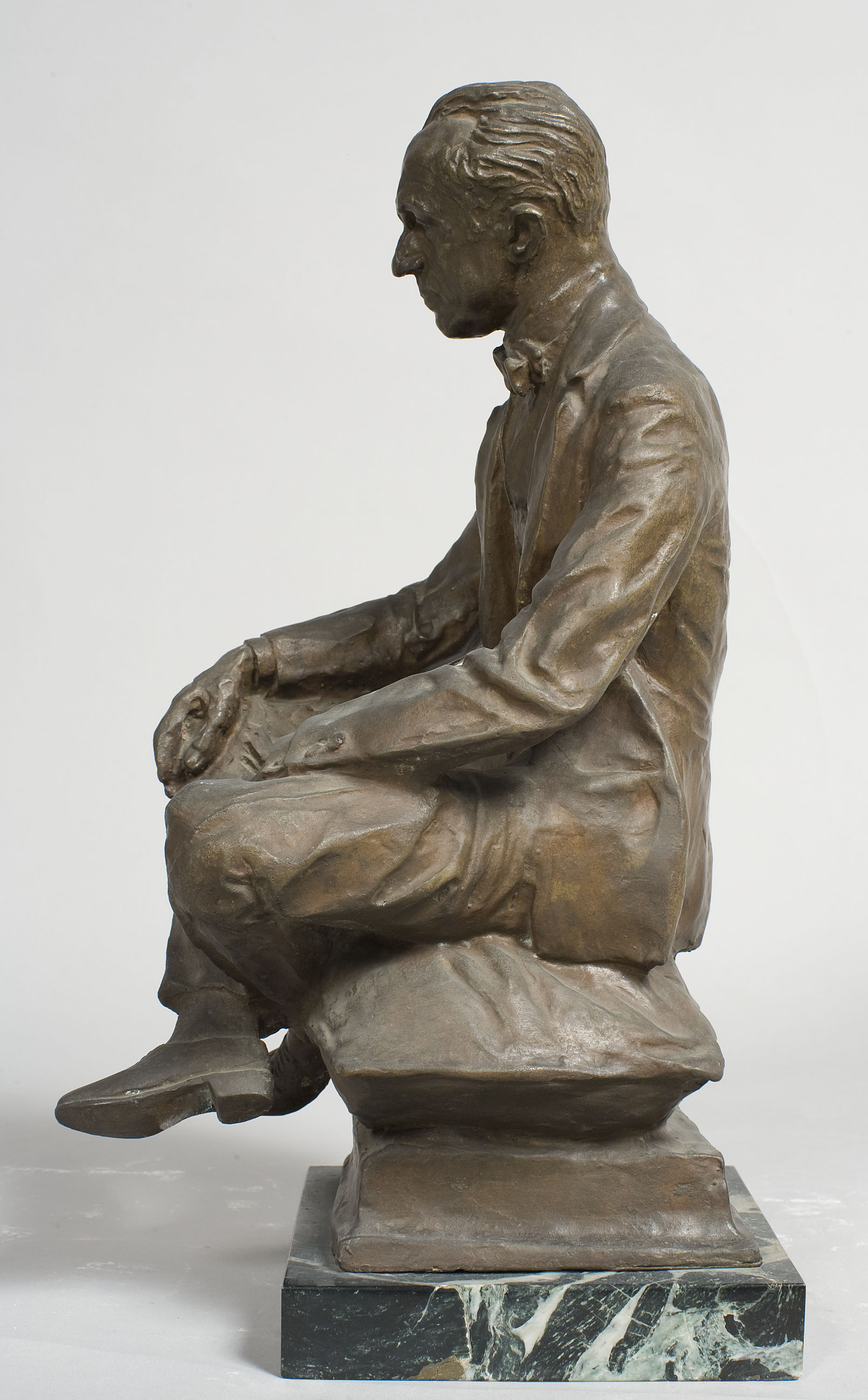 image for: Ismael Smith - Retrat d&#039;home assegut - Cap a 1908-1912 [1]
