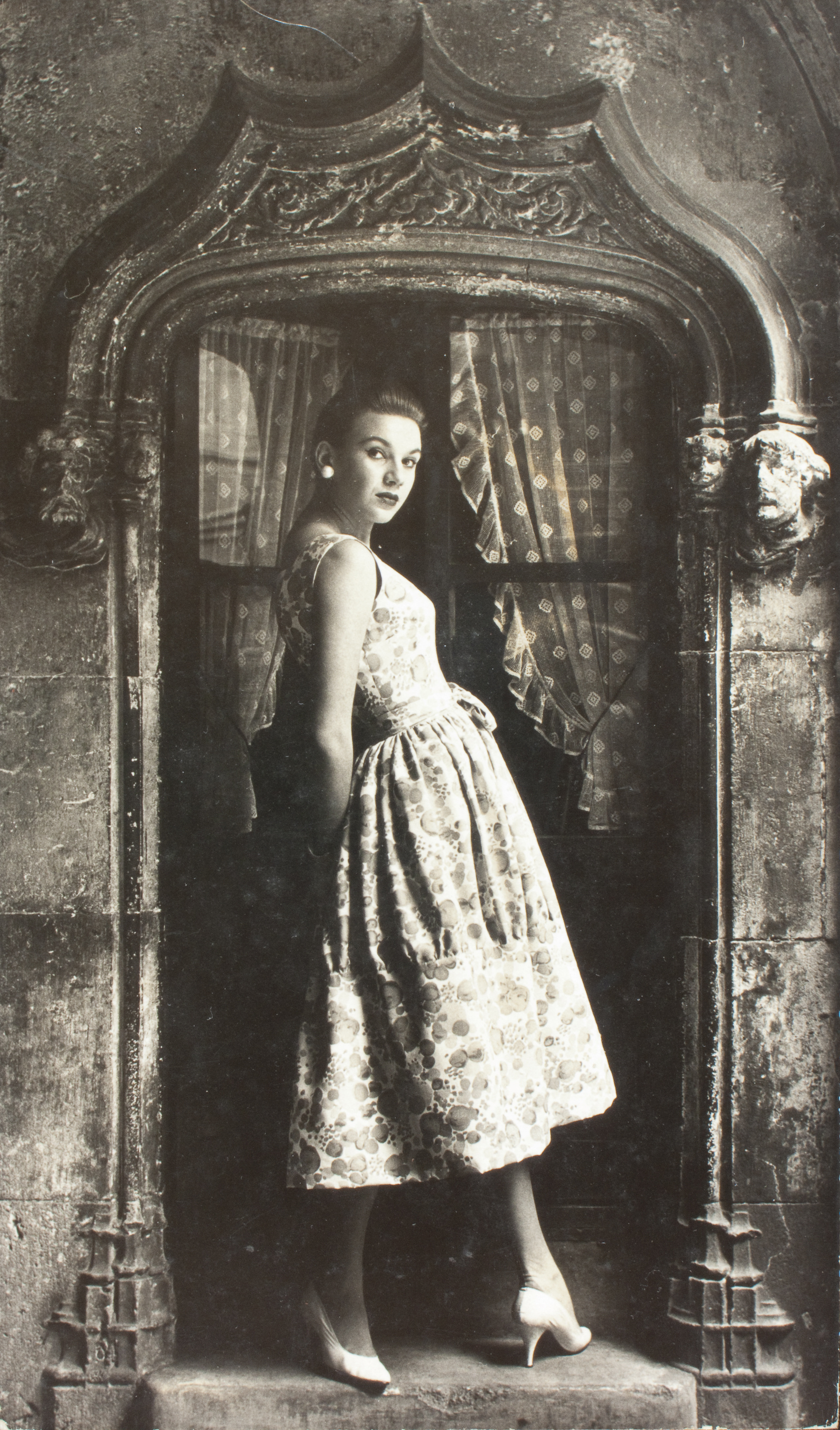 image for: Oriol Maspons - Fotografia publicitària (moda) - Cap a 1960