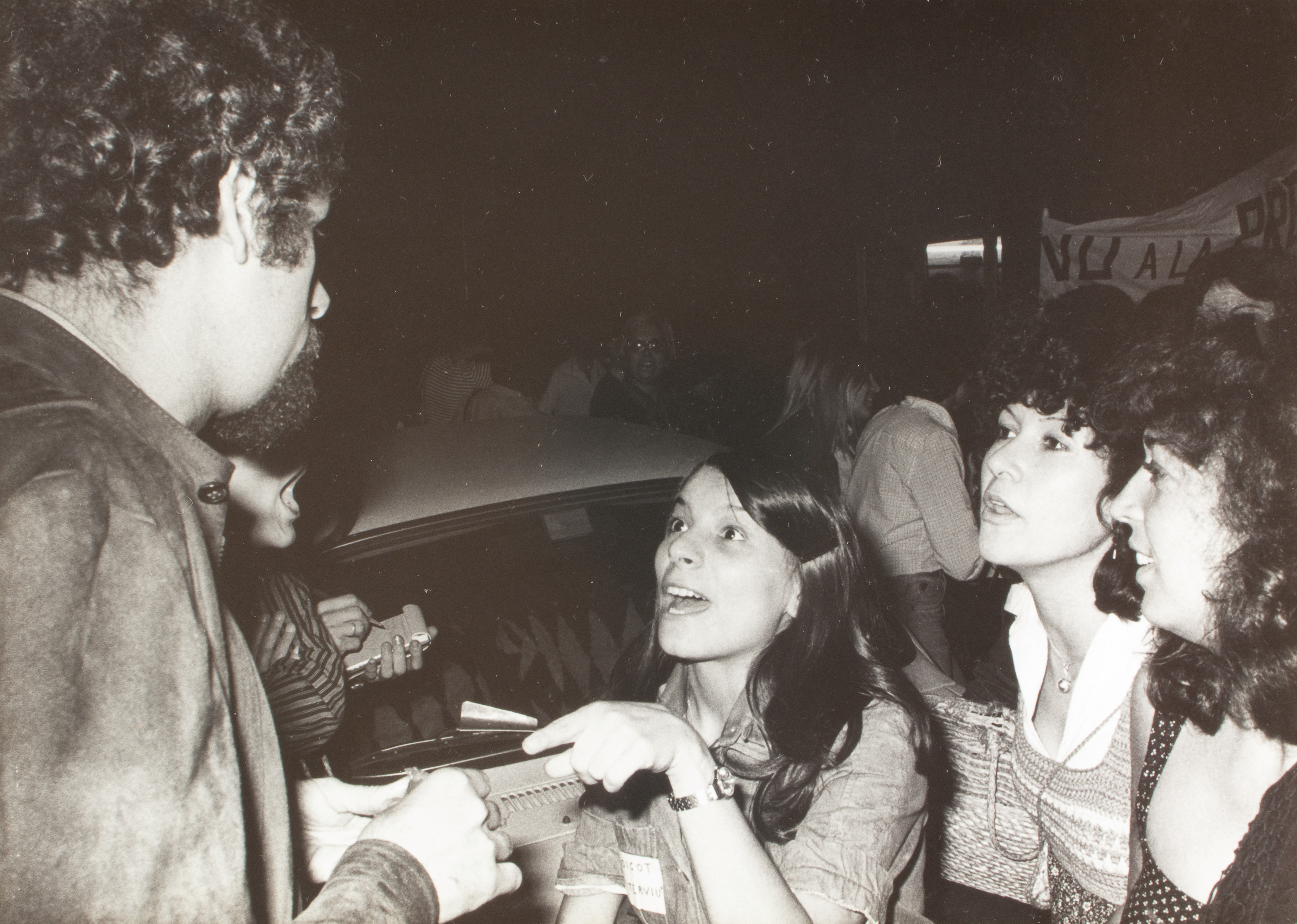 image for: Oriol Maspons - Manifestaciones feministas - 1977