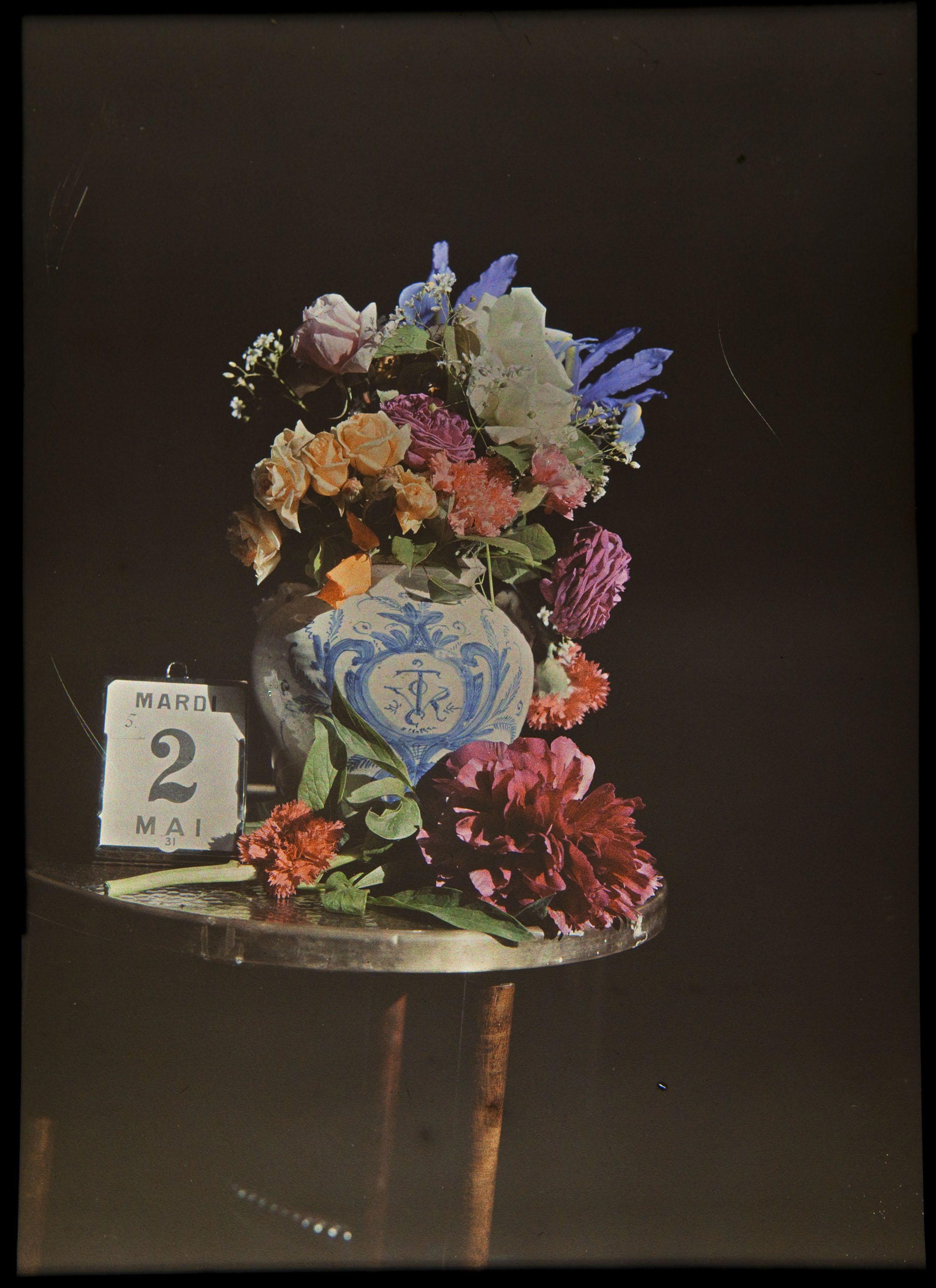 image for: Francesc Carrera Bou - Gerro amb flors - Cap a 1922-1926