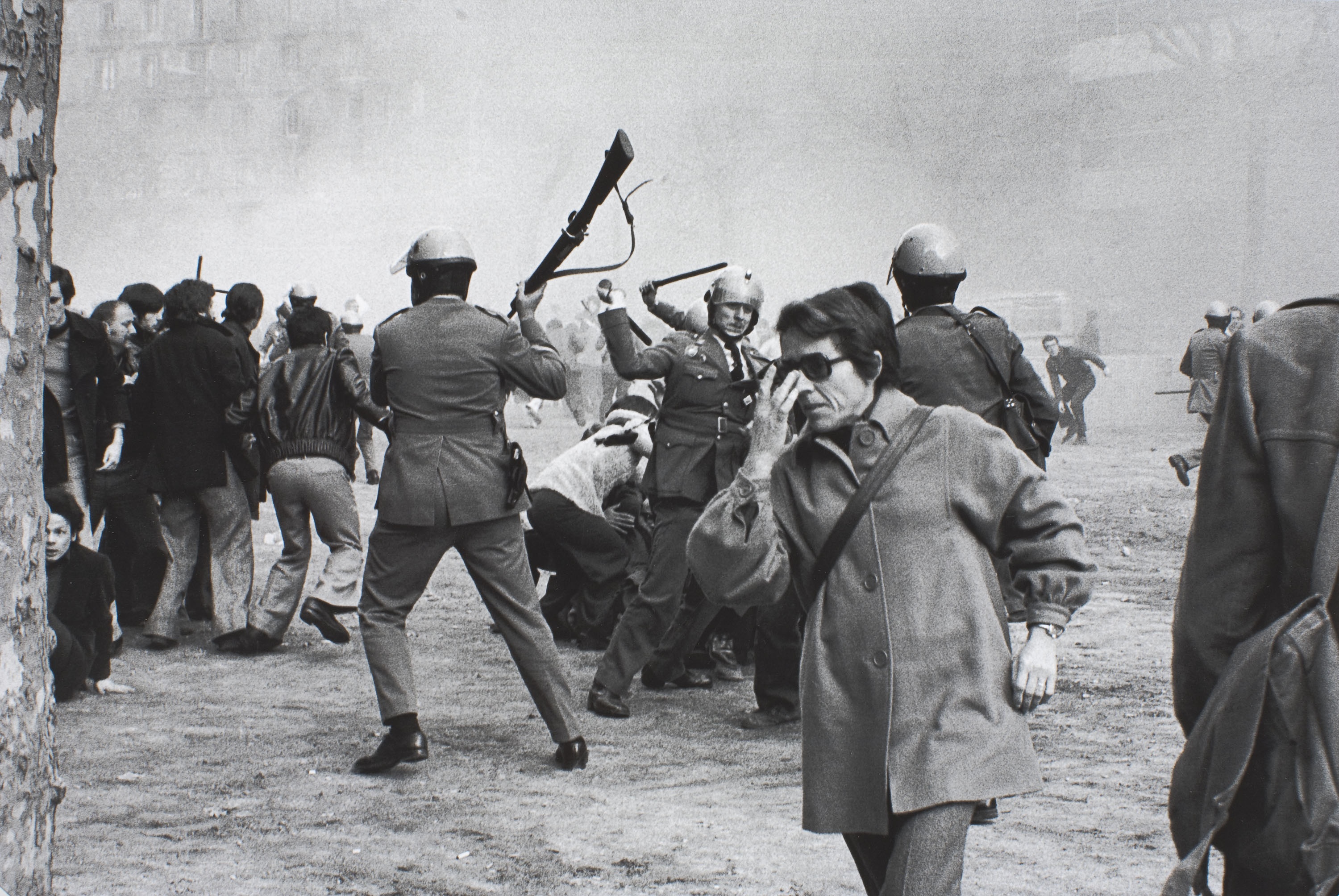 Manel Armengol, Manifestacions de l&#039;1 de febrer de 1976. Convocatòria per: «Llibertat, amnistia, estatut d&#039;autonomia», Barcelona, 1976 © Manel Armengol, 2017