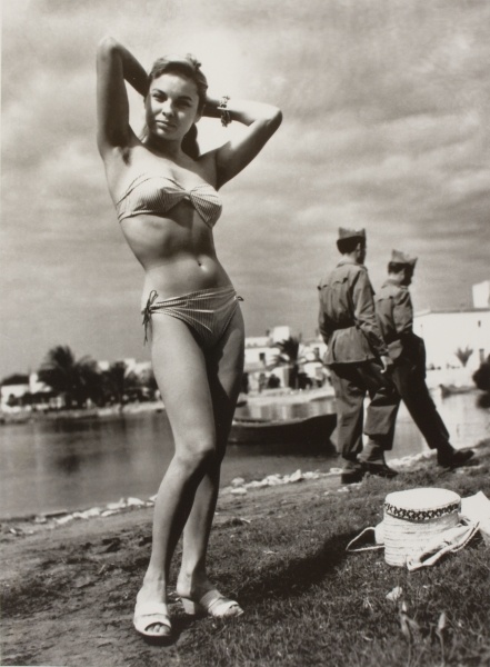 Oriol Maspons, Monique, primer biquini d’Eivissa, c. 1954. Museu Nacional d’Art de Catalunya, dipòsit de l’artista, 2011 © Arxiu Fotogràfic Oriol Maspons, VEGAP, Barcelona, 2019