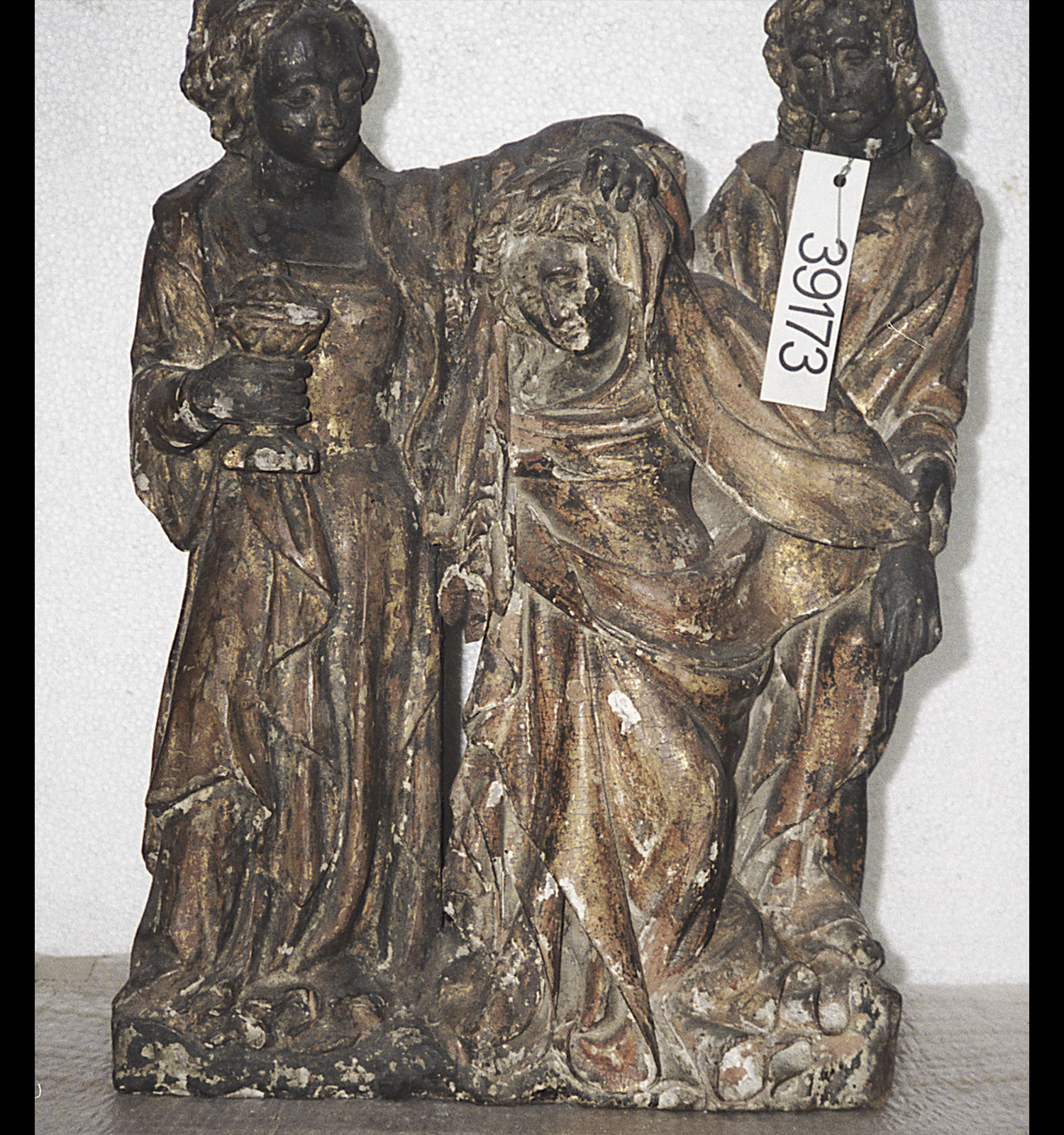 Mare de Déu sostinguda per Sant Joan i Santa Magdalena