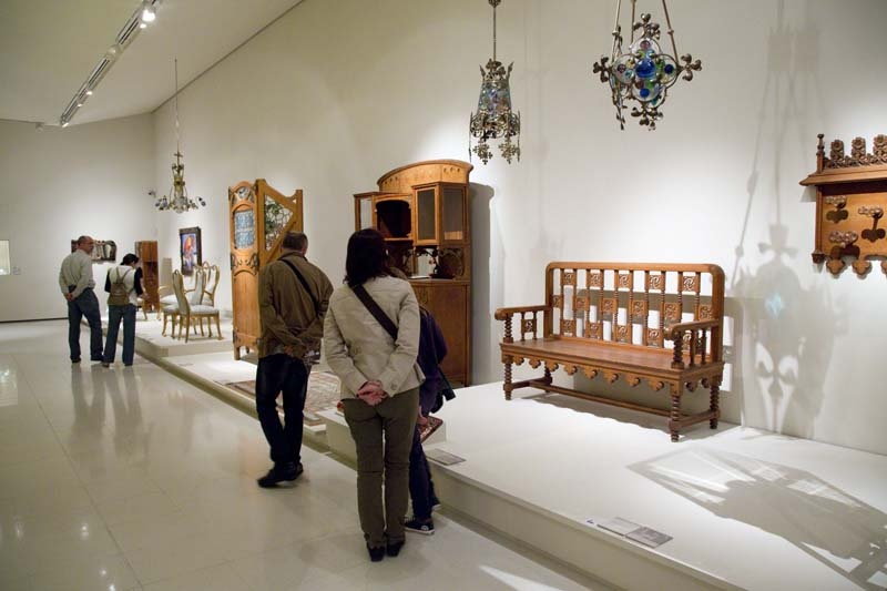 Sales d&#039;arts decoratives, modernisme.