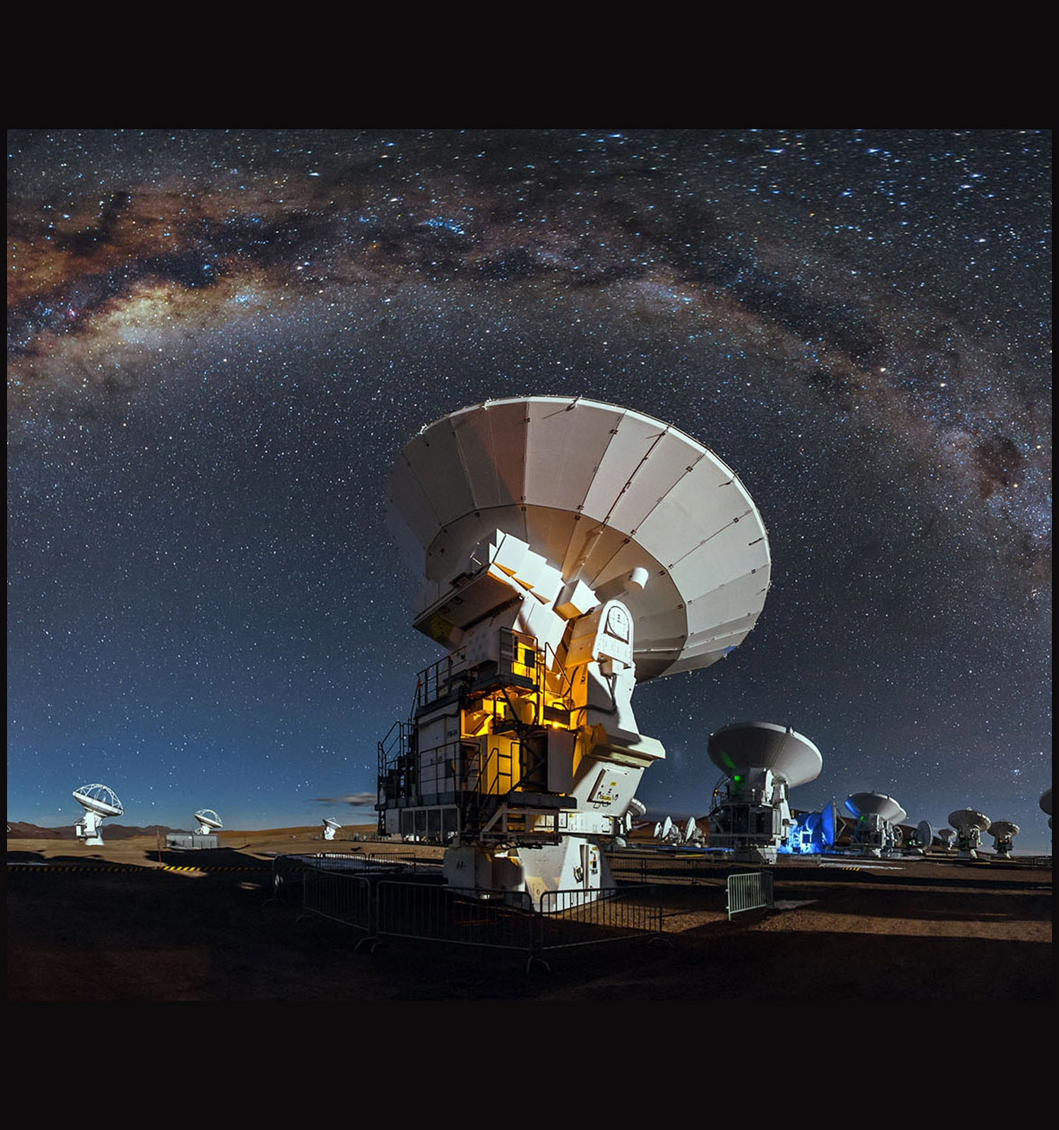 Antennas of the Atacama Large Millimeter/submilimeter Array. Credit: A. Duro/ESO Antennas of the Atacama Large Millimeter/submilimeter Array. Credit: A. Duro/ESO