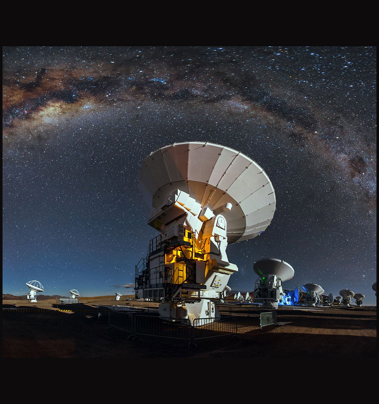 Antennas of the Atacama Large Millimeter/submilimeter Array.  Credit: A. Duro/ESO