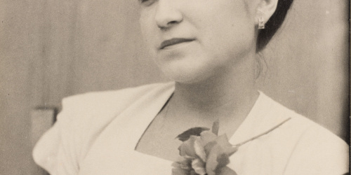 image for: Otho Lloyd - Retrat de noia - Cap a 1944-1950