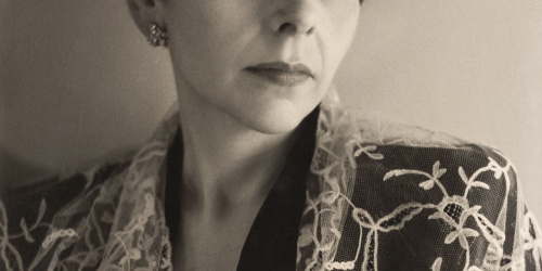 image for: Otho Lloyd - Retrat de dona - Cap a 1944