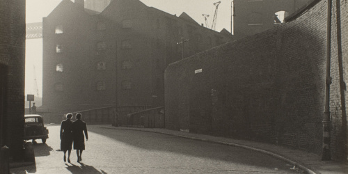 image for: Otho Lloyd - Sense títol [East End, Londres] - Cap a 1946