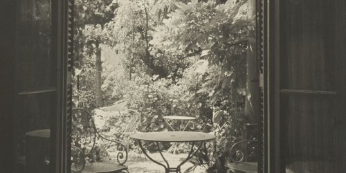 image for: Otho Lloyd - Casa del pintor Josep Amat al carrer Jules Verne de Barcelona - Cap a 1945