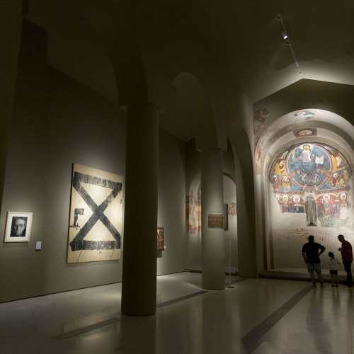 Tàpies i el romànic