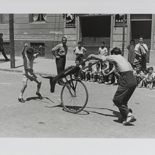 image for: Oriol Maspons - Fotografia per al llibre «Toreo de salón. Farsa con acompañamiento de clamor y murga», de Camilo José Cela - 1962 (tiratge posterior)